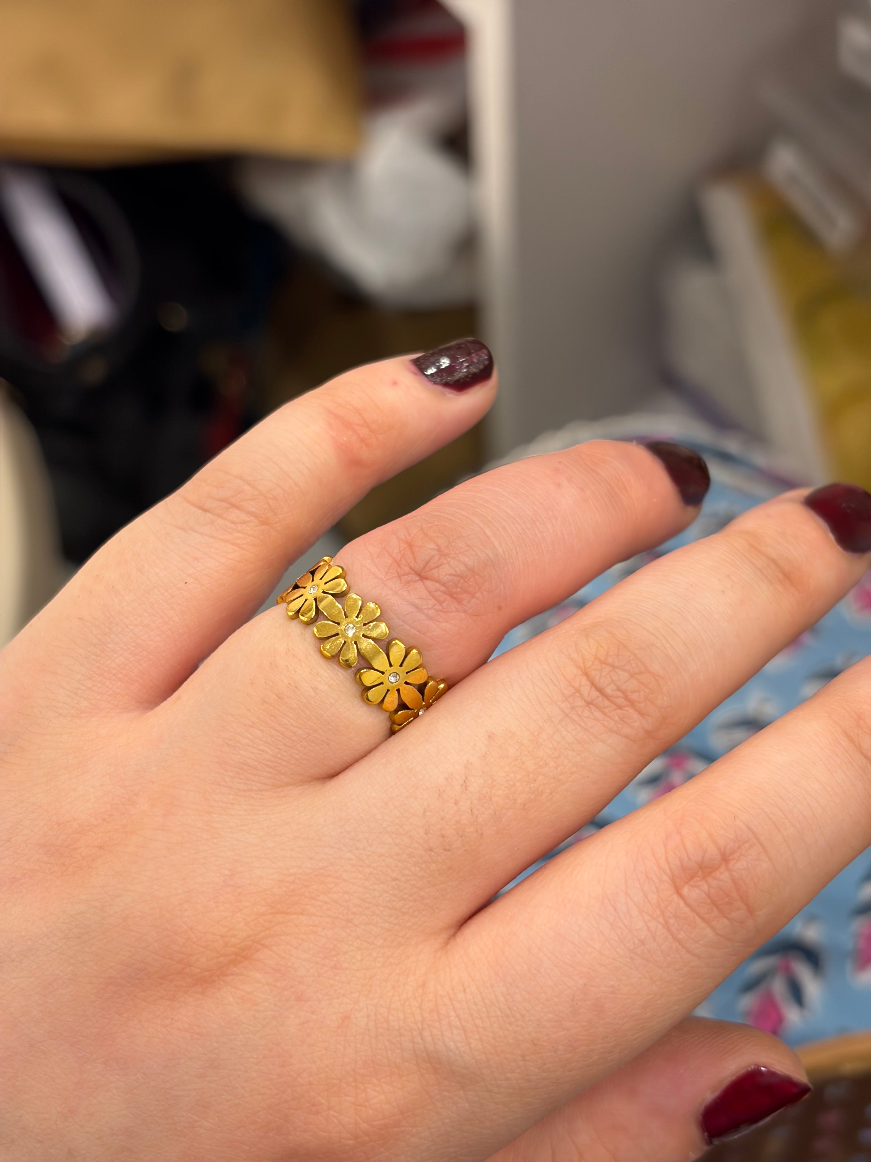 Daisy ring