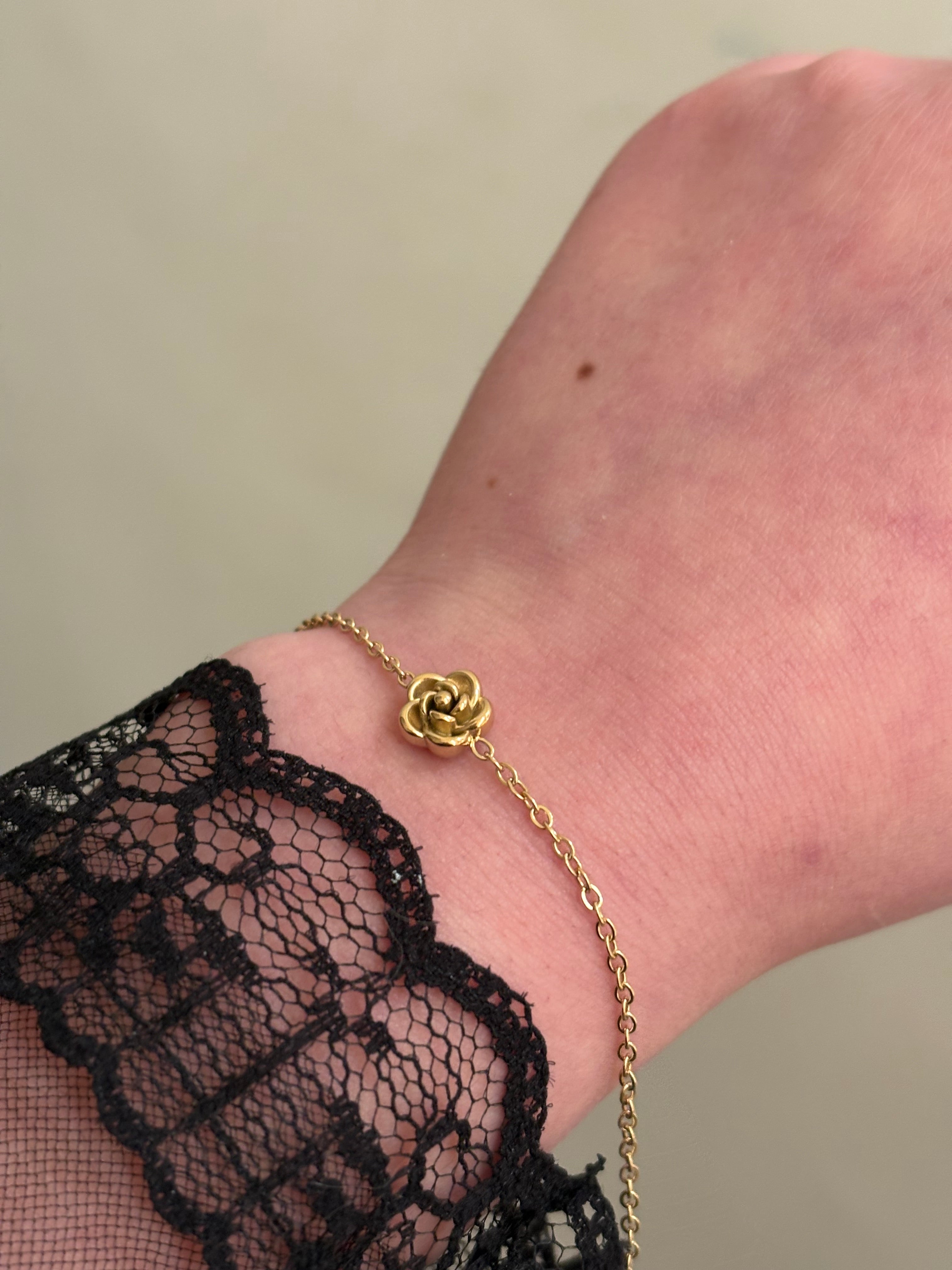 Rose bracelet
