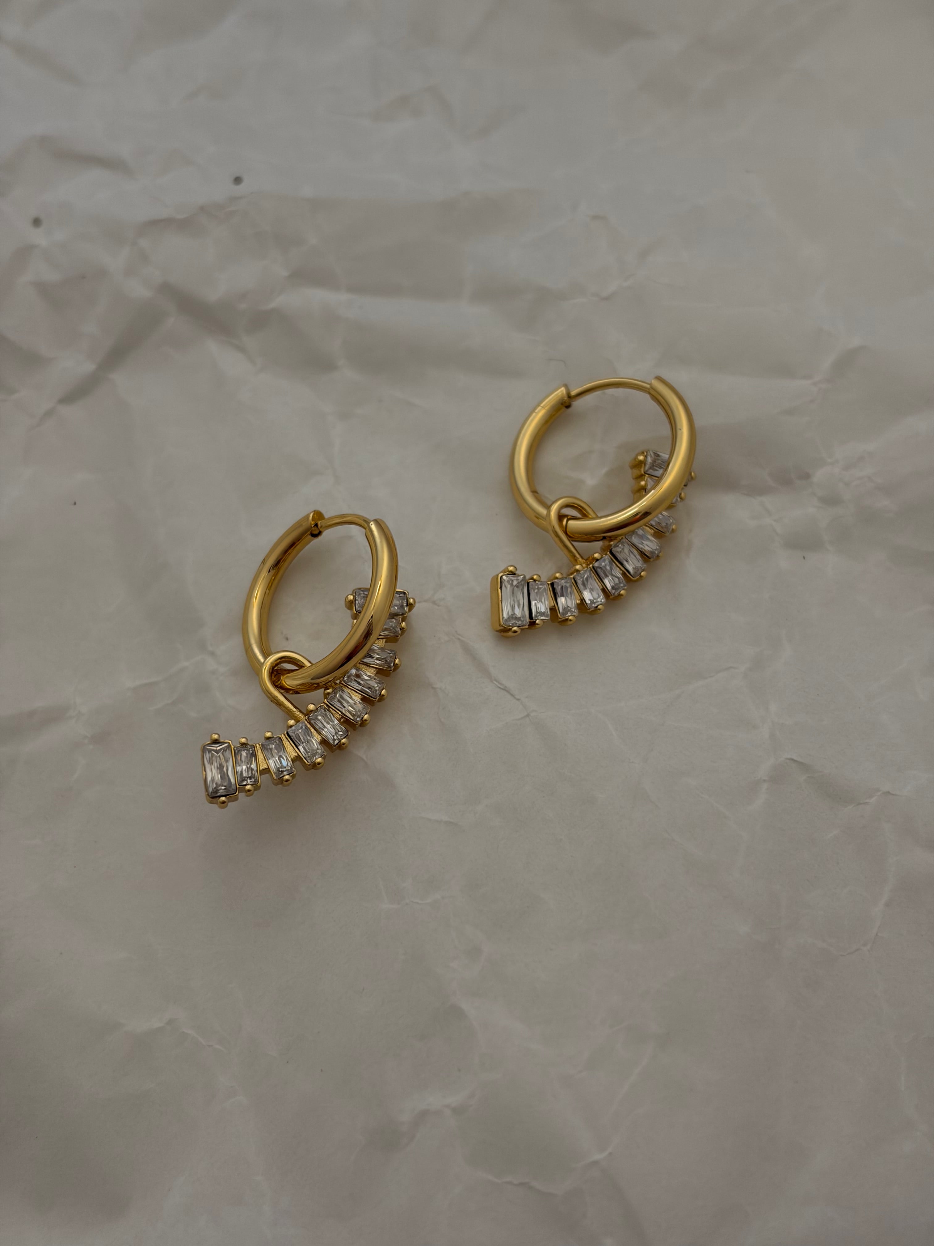 Ship earring