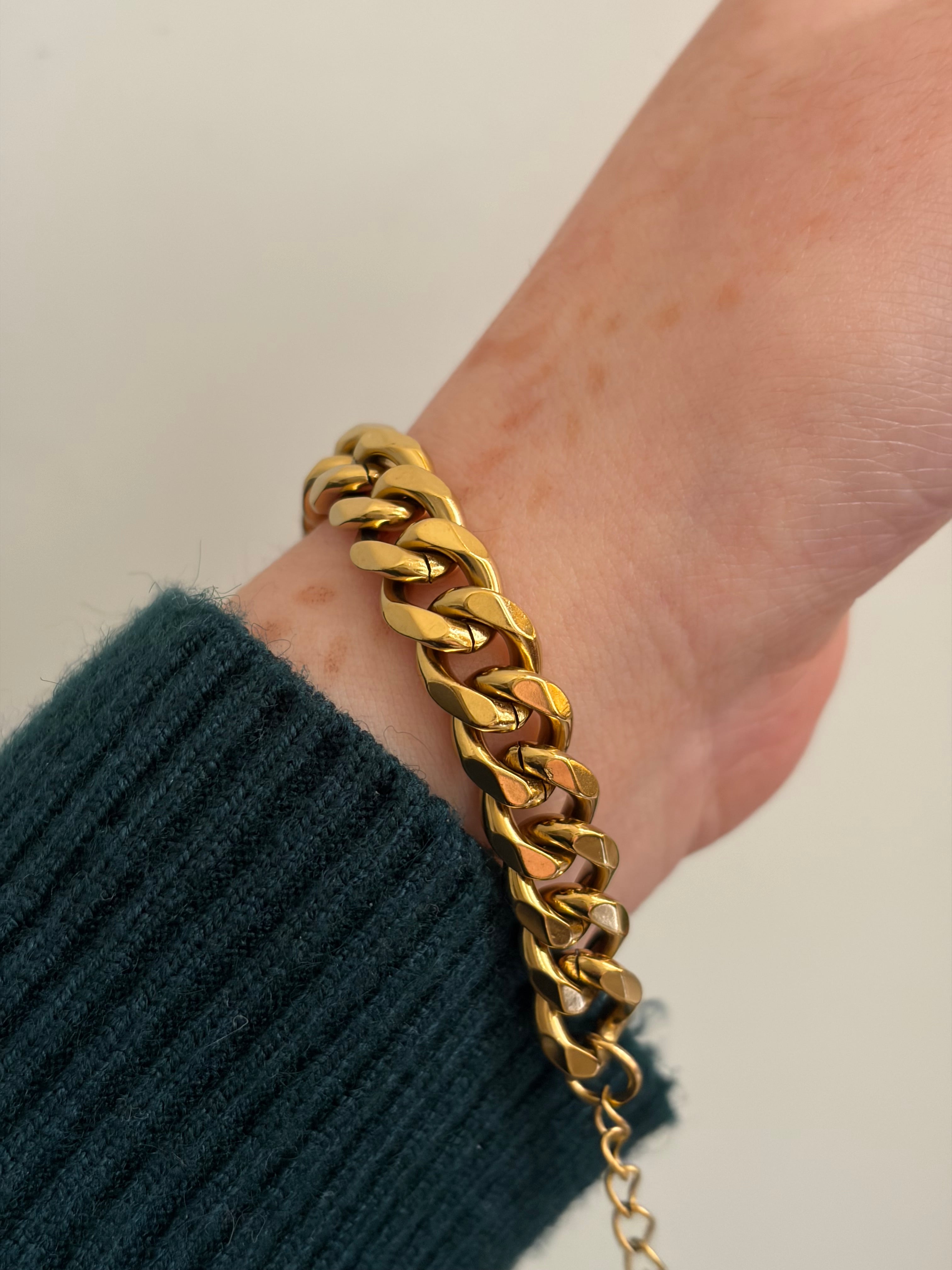 Cuban bracelet