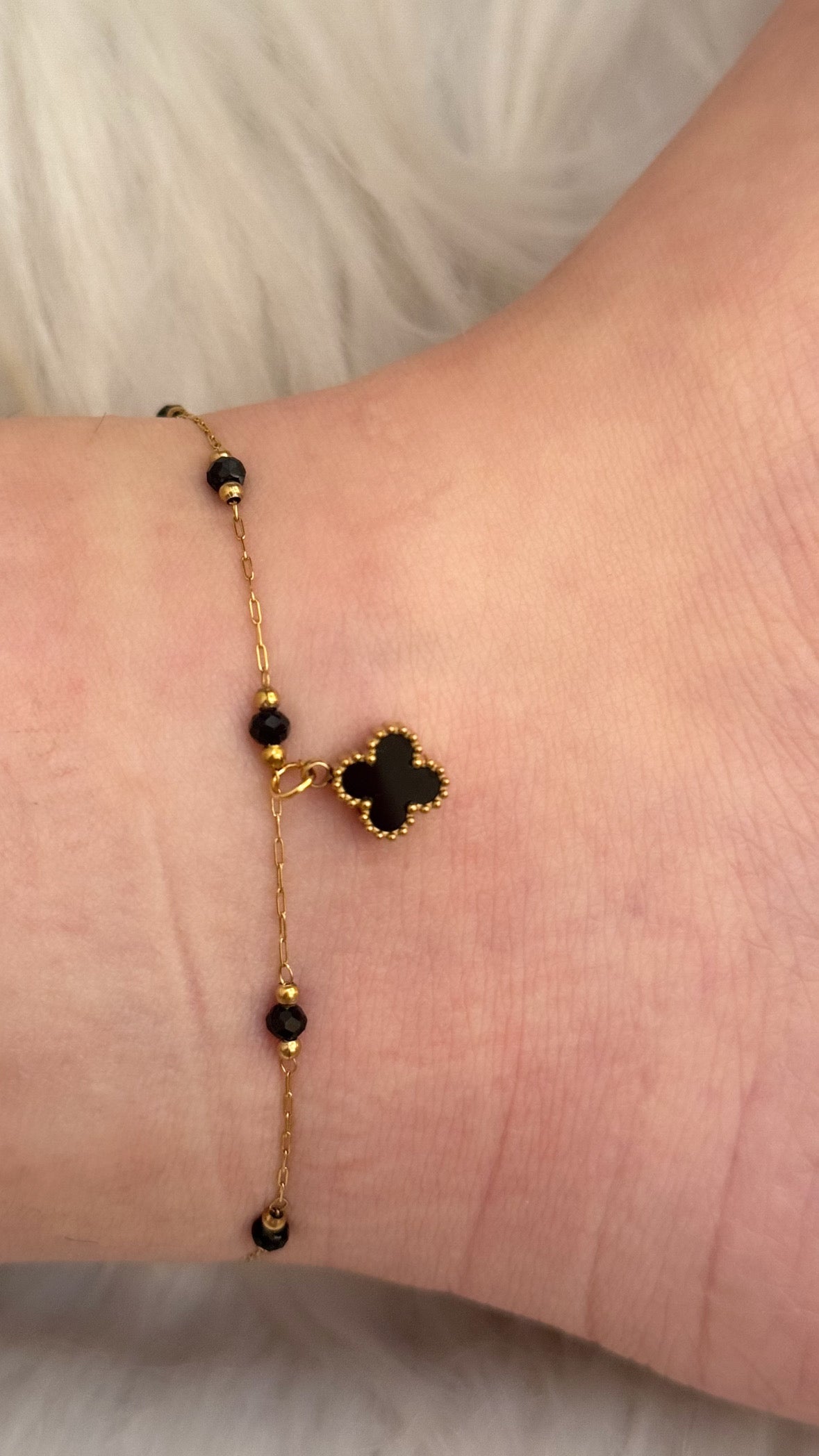Clover anklet