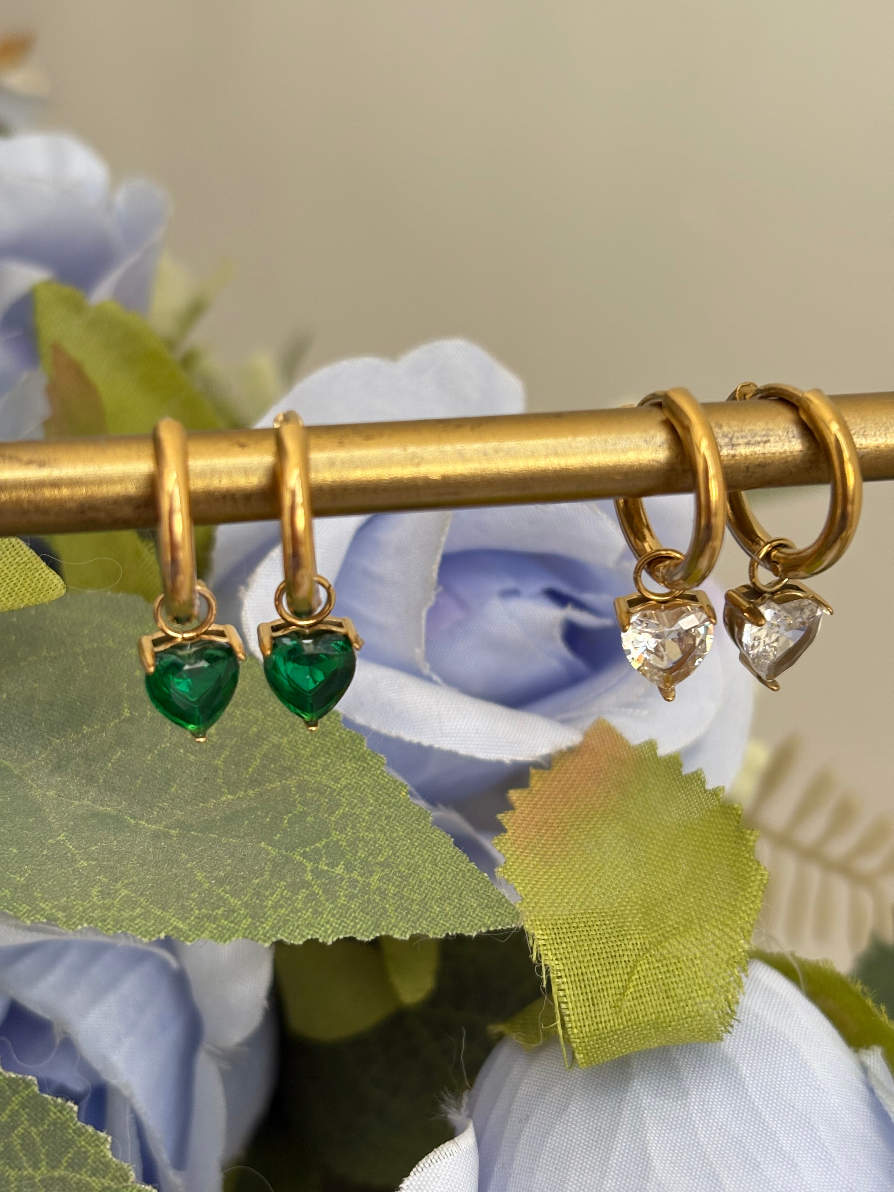 Minimal heart Huggies