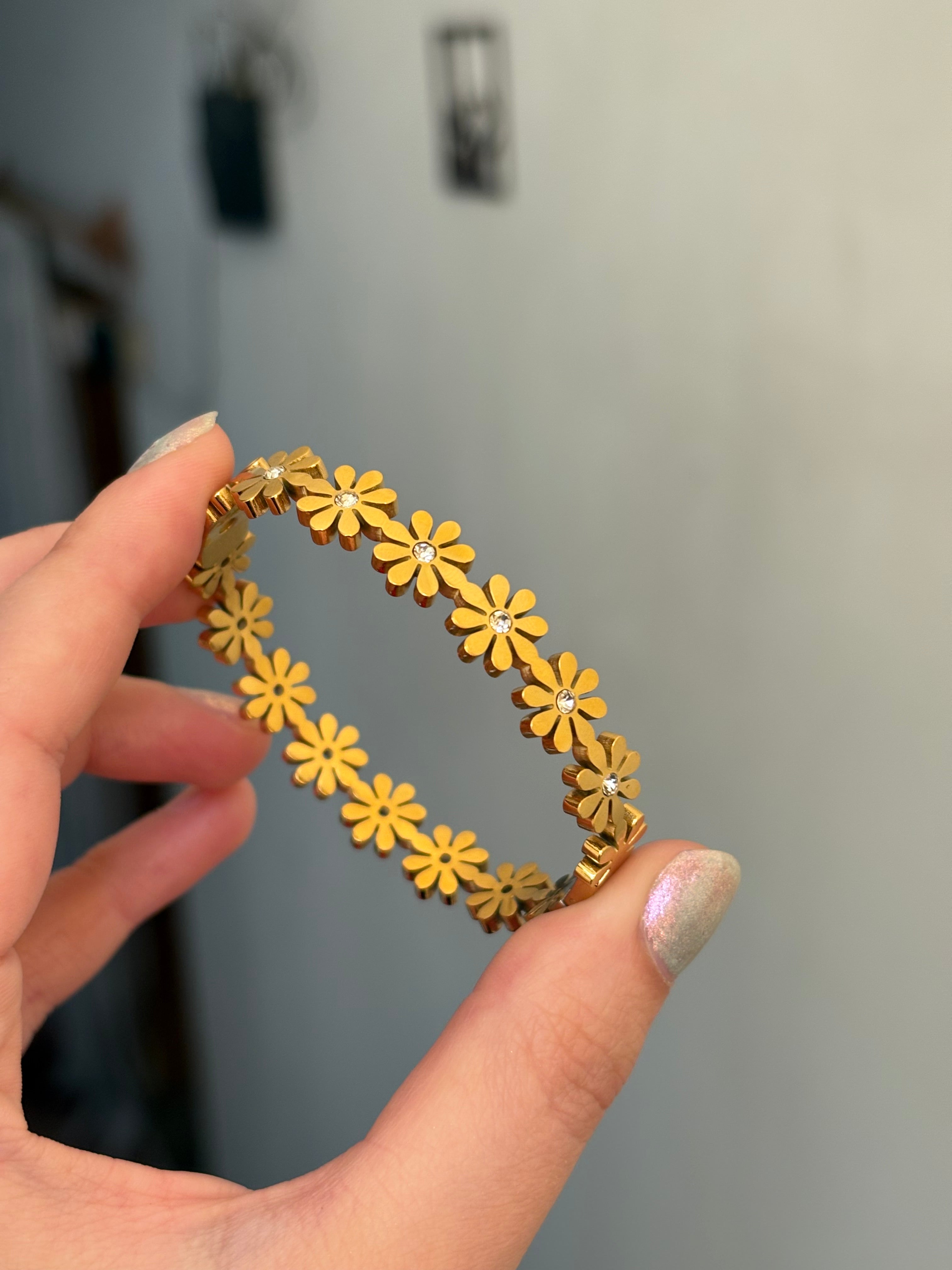 Daisy bracelet (baby size)