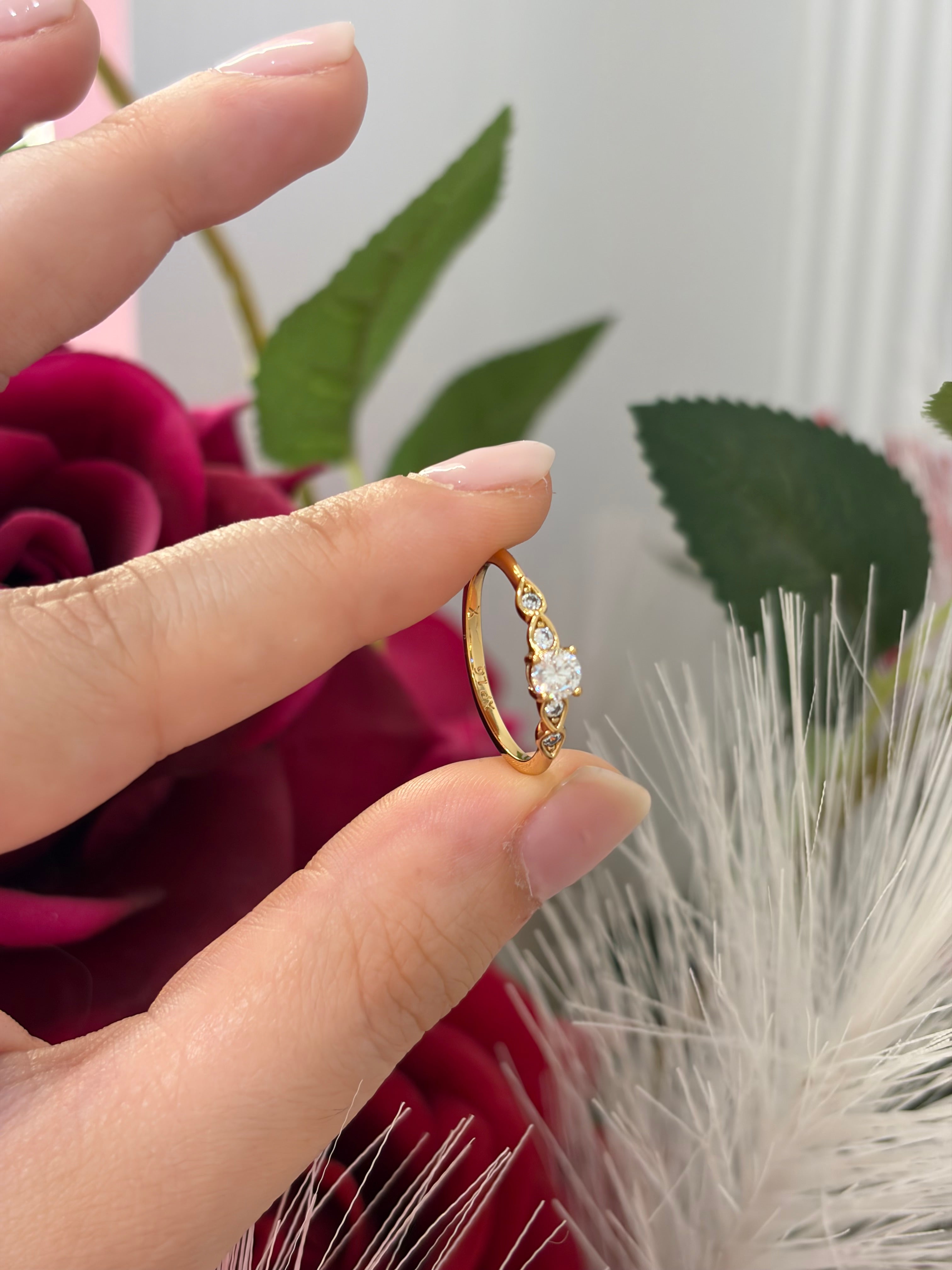 Bella ring