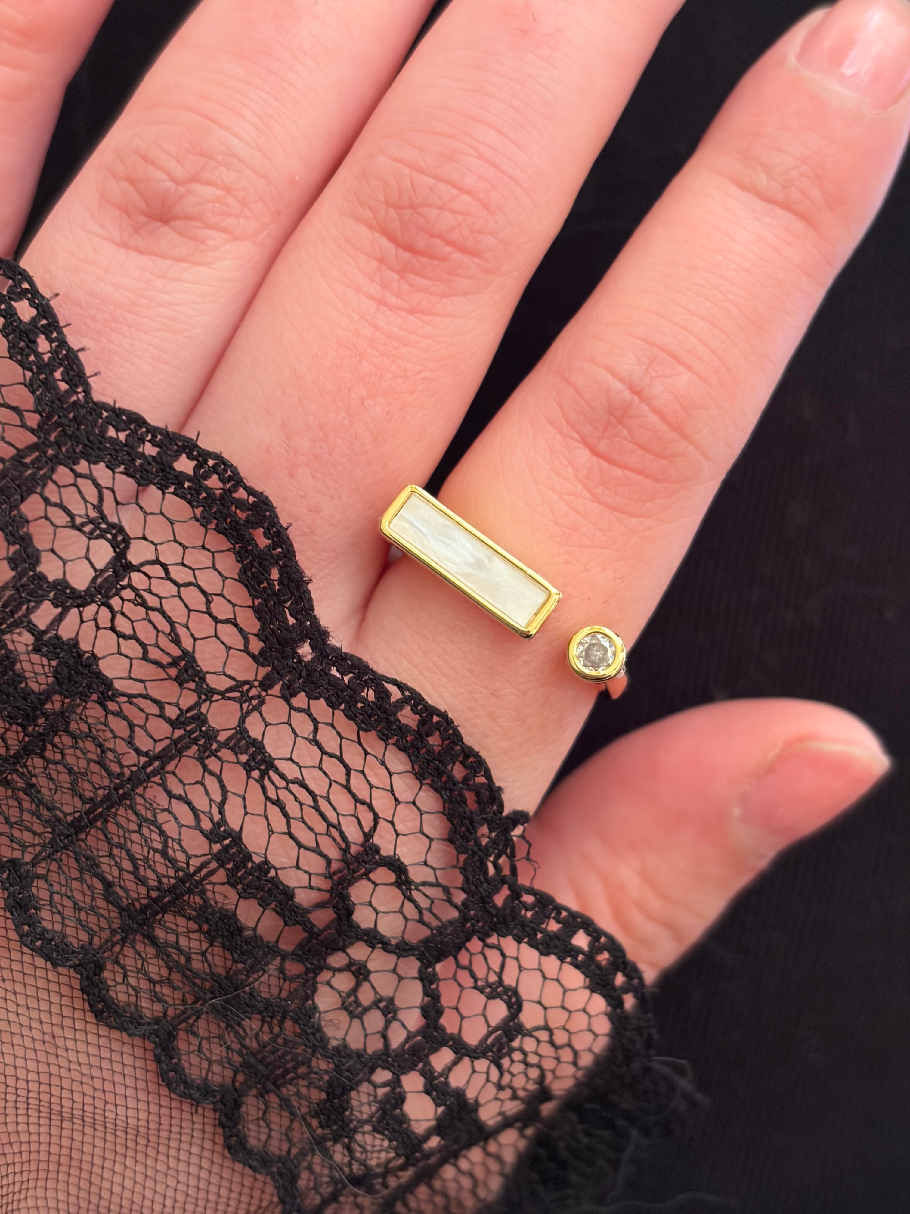 Monac ring