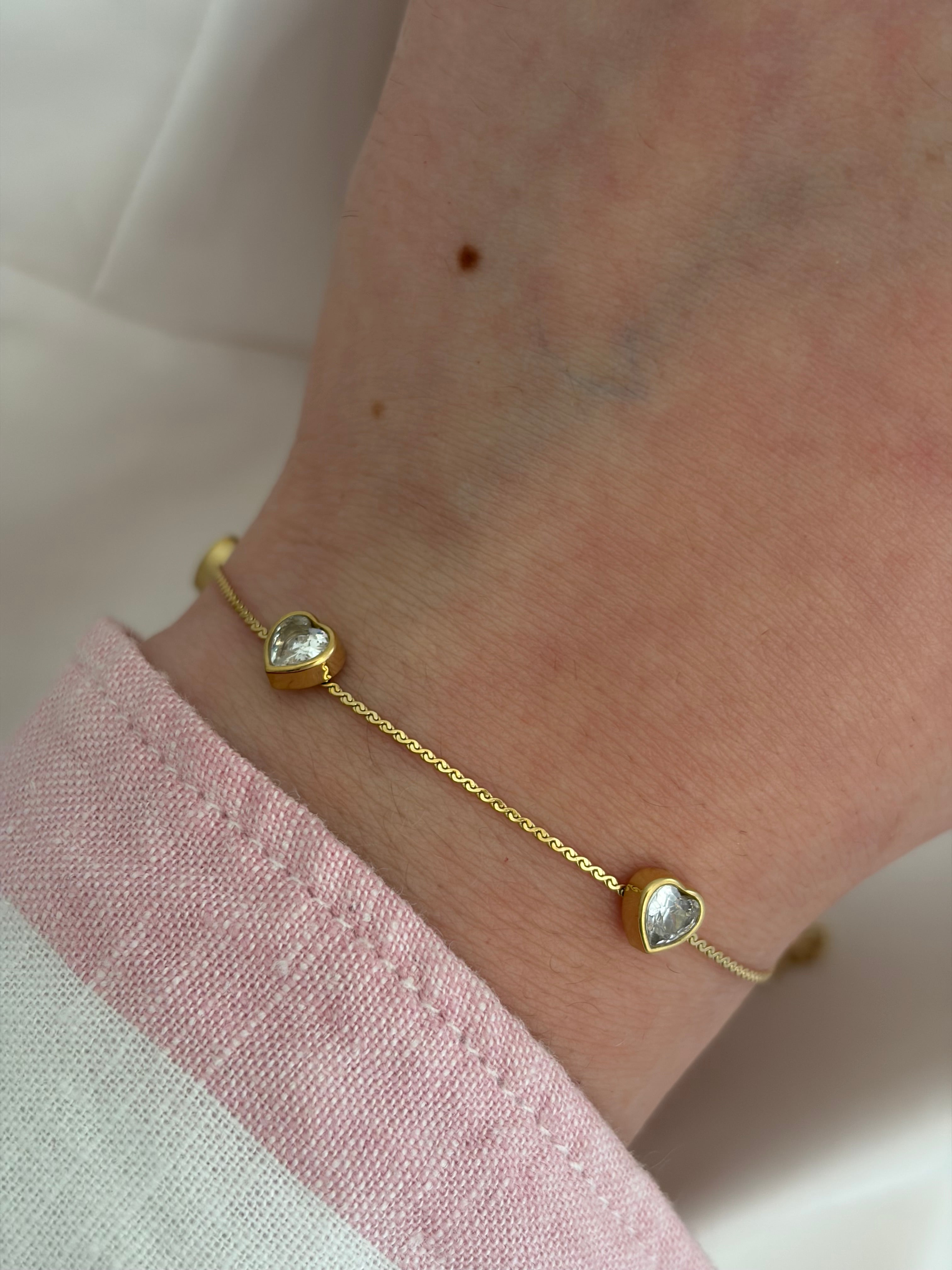 Nuts bracelet