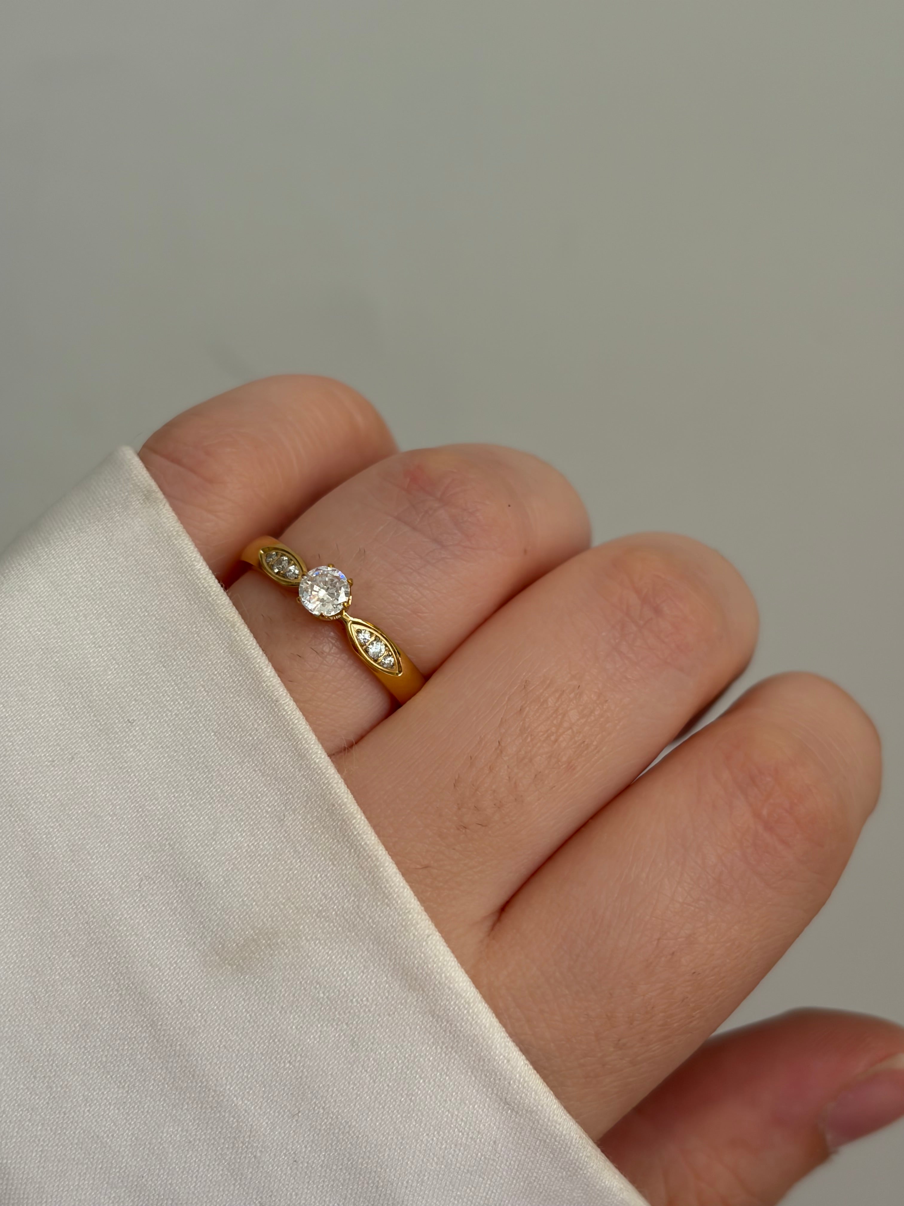 Pave ring