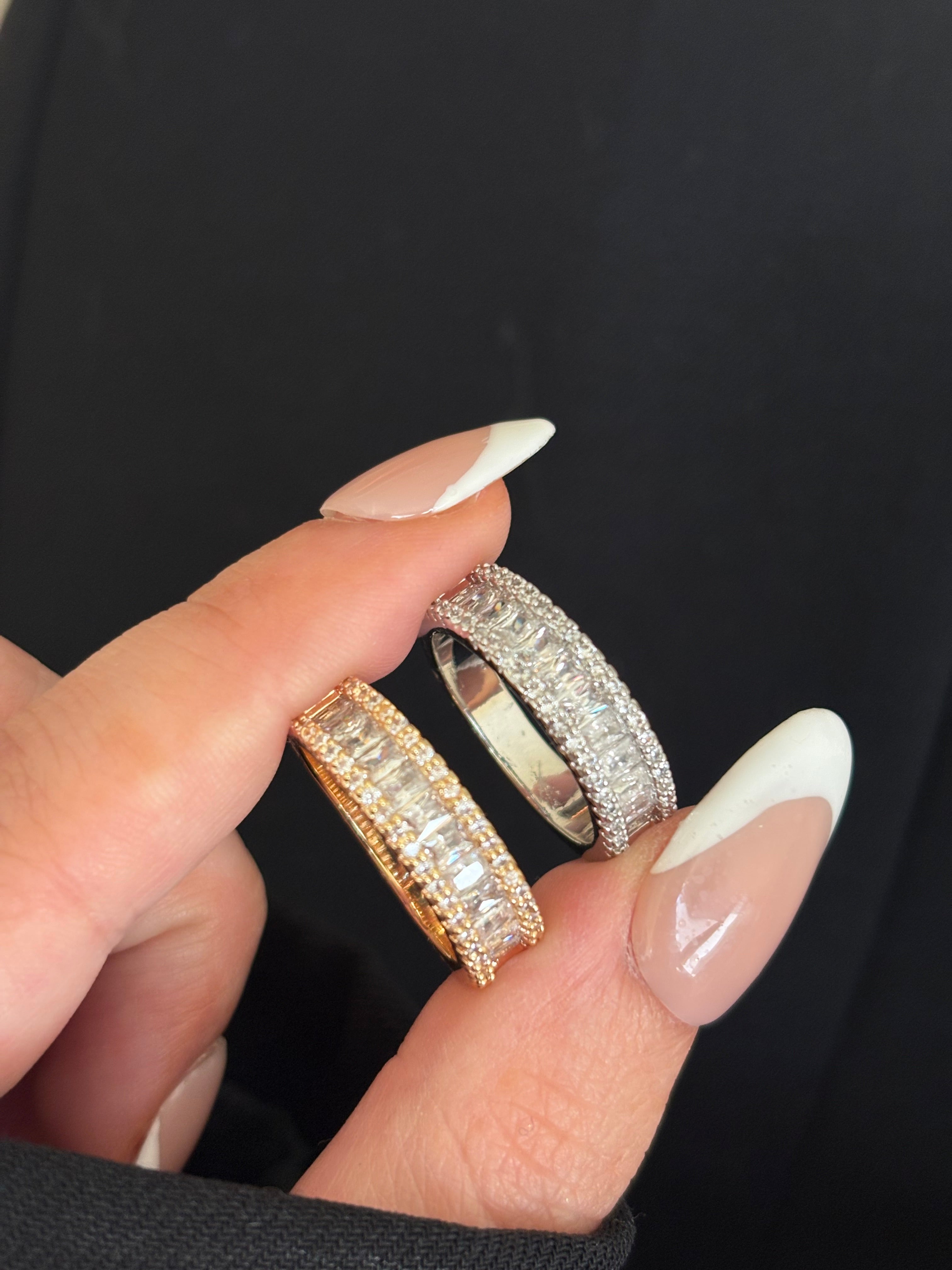 Band luxe ring