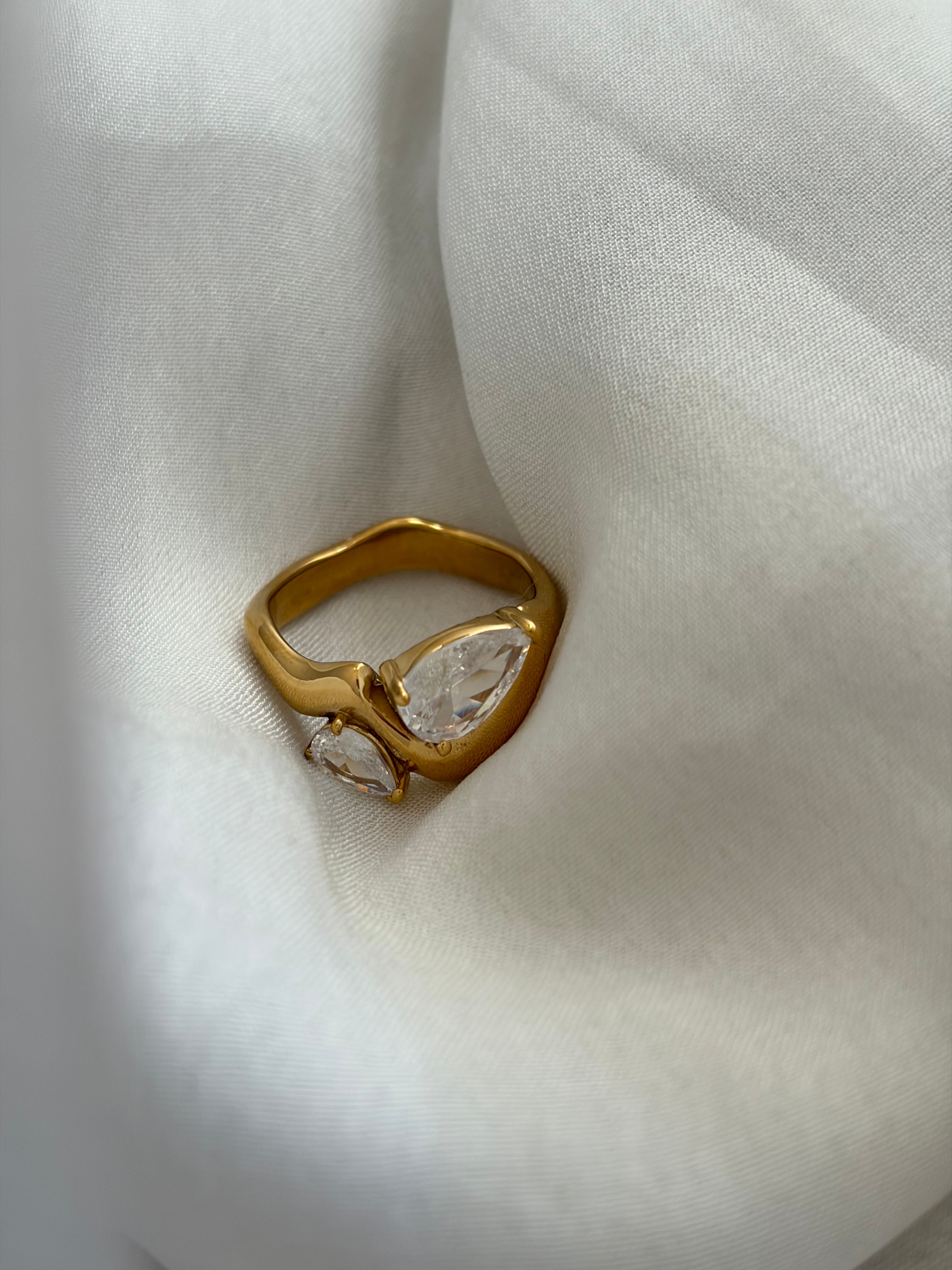 Loverbound ring
