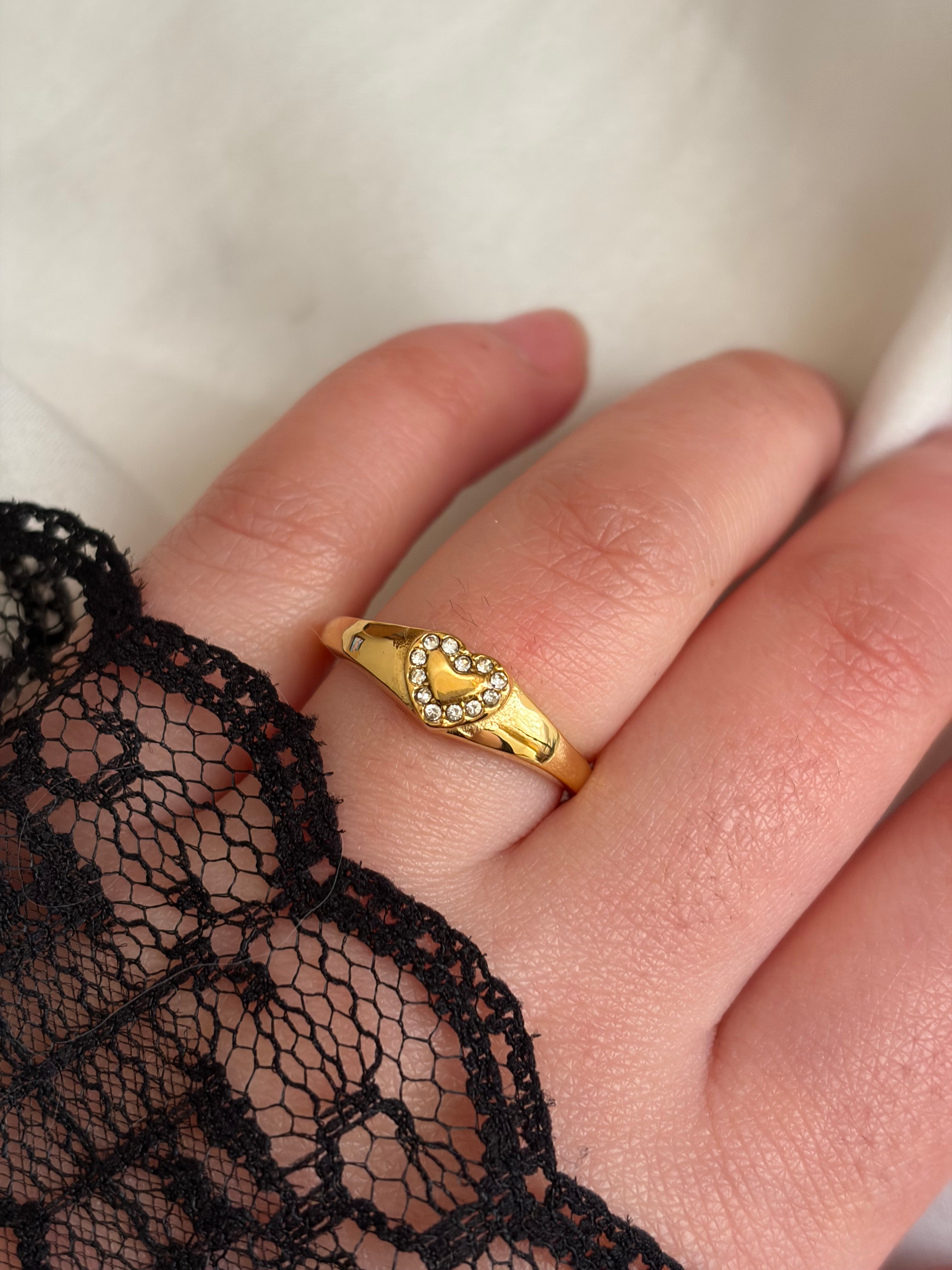 Sweetheart ring