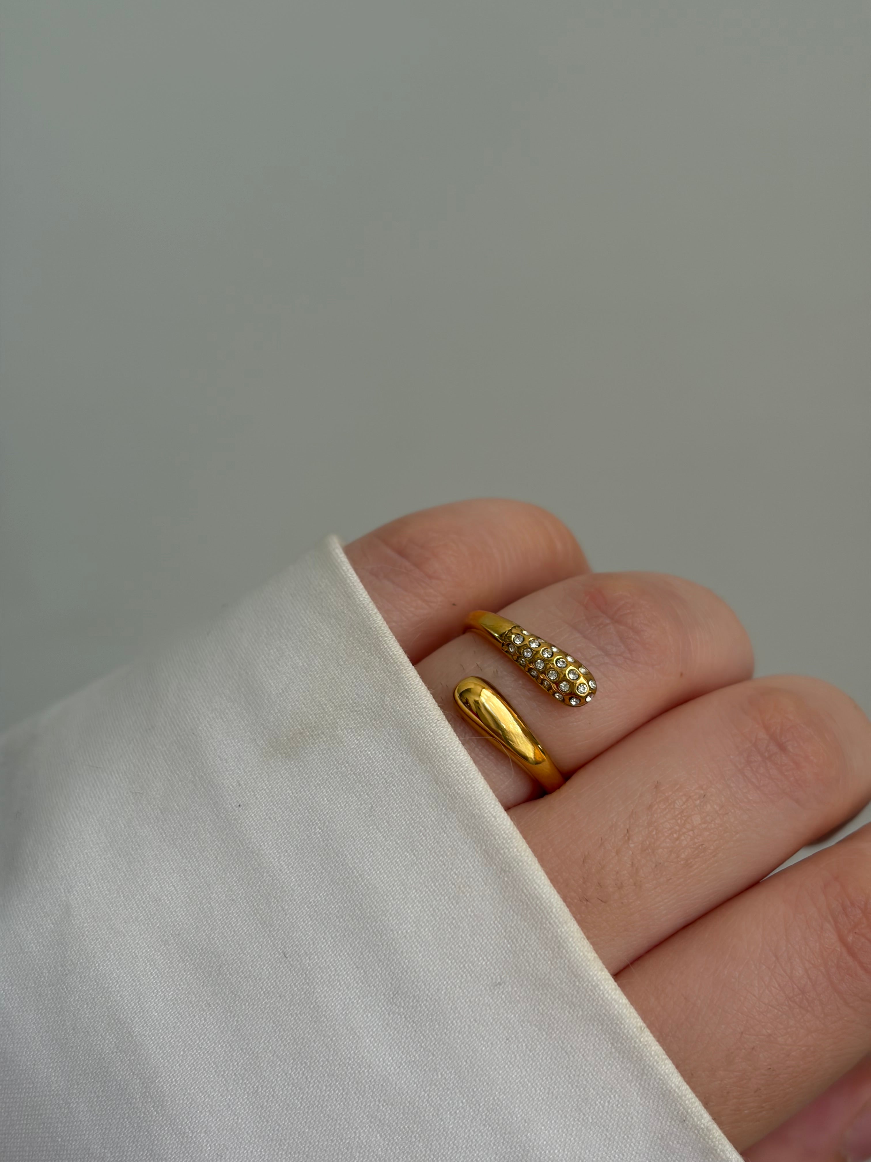 Lovestuck ring
