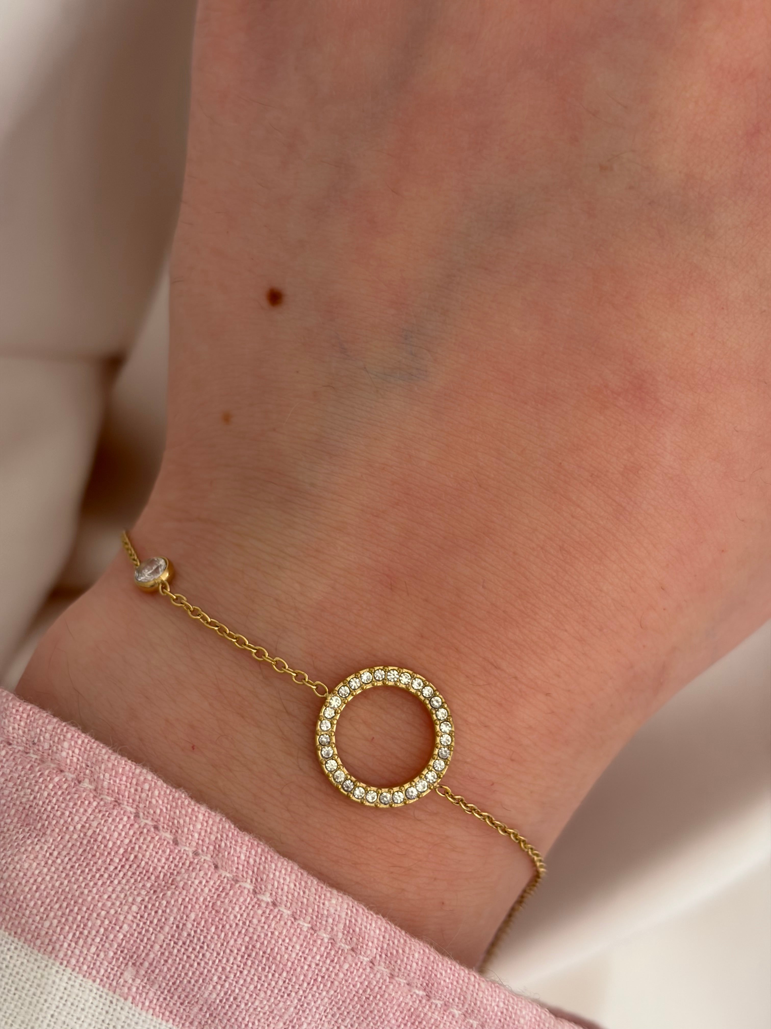 Circle bracelet