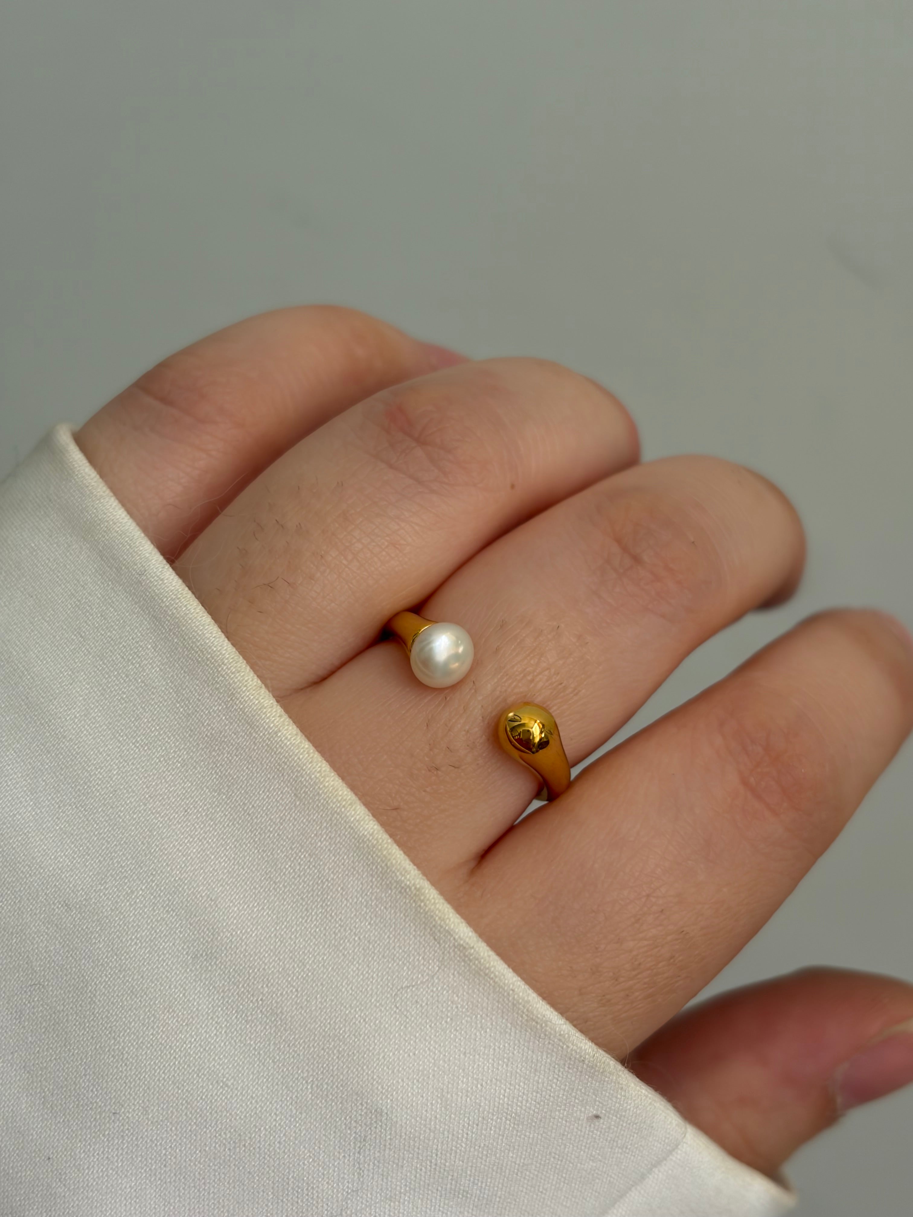 Pearl ring