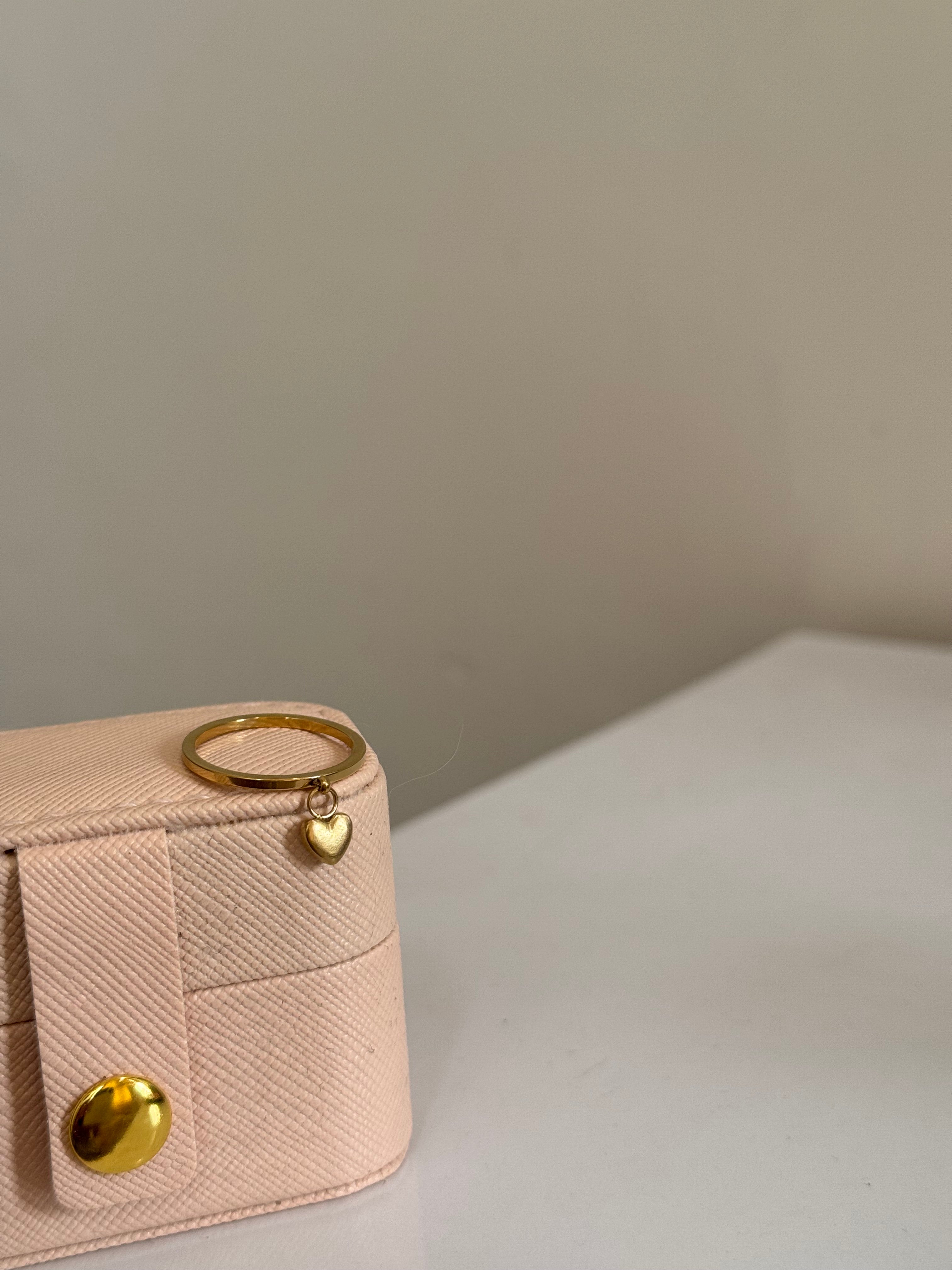 Dainty heart ring