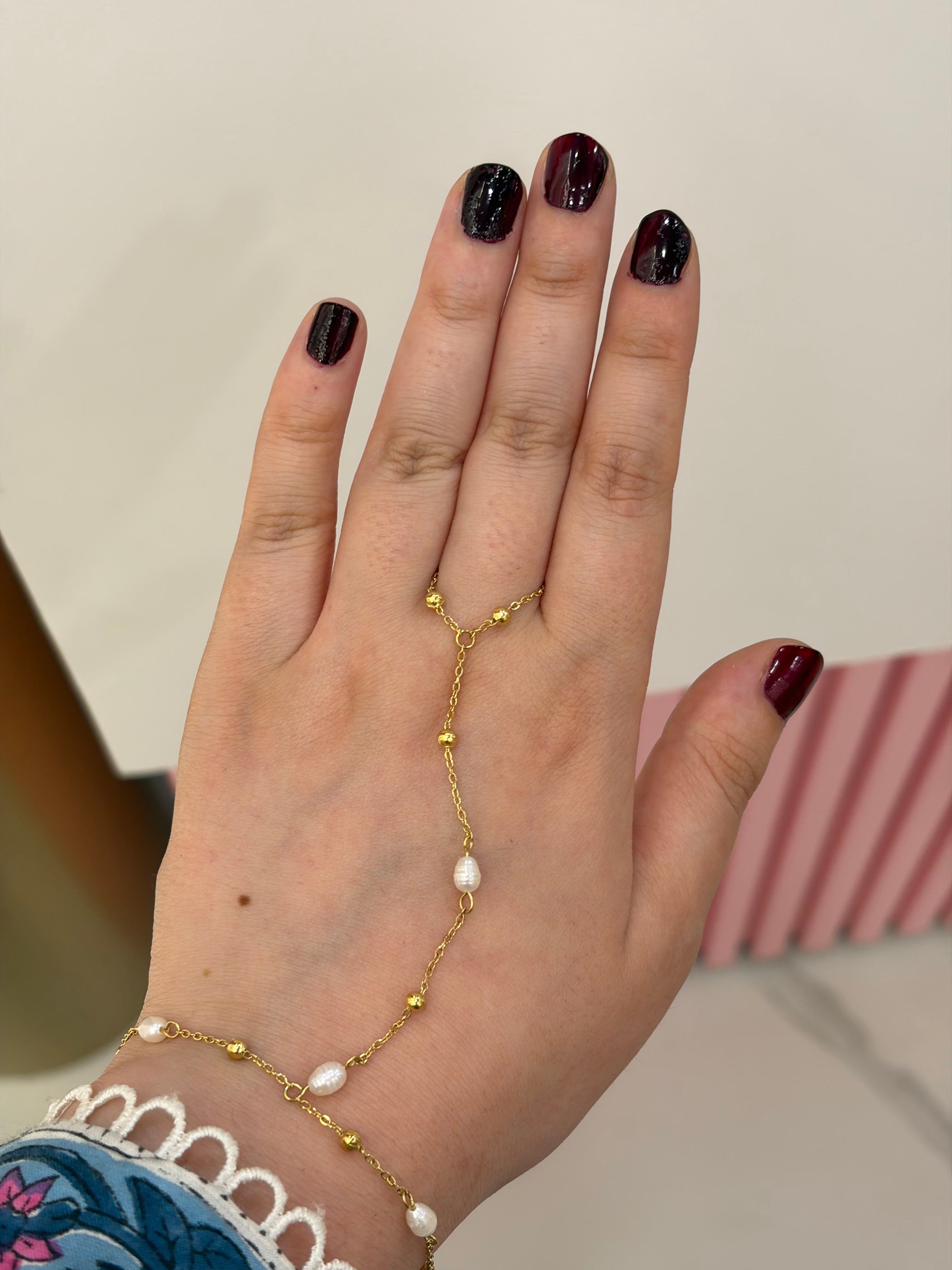 Pearl handchain