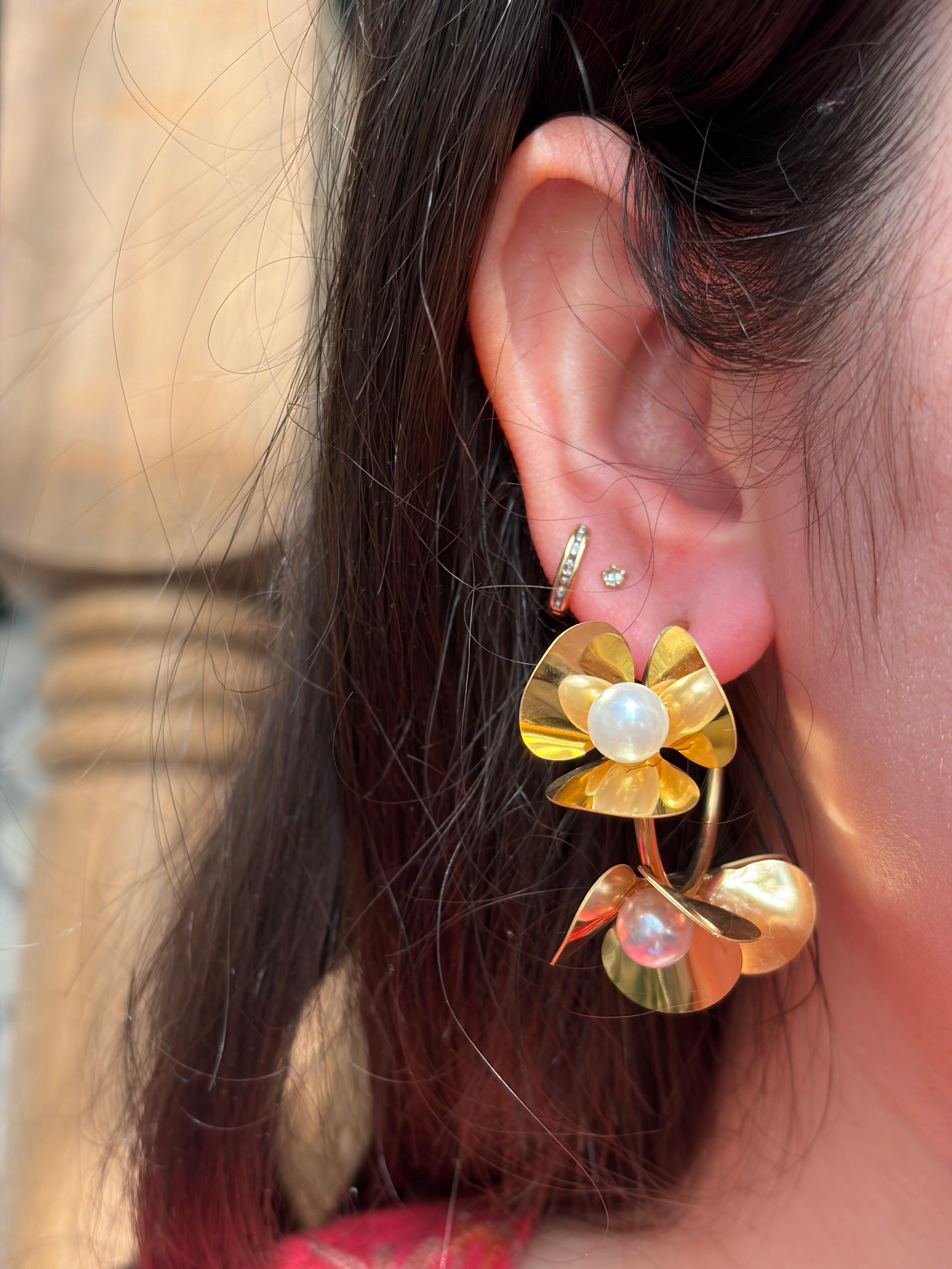 Pearl earring