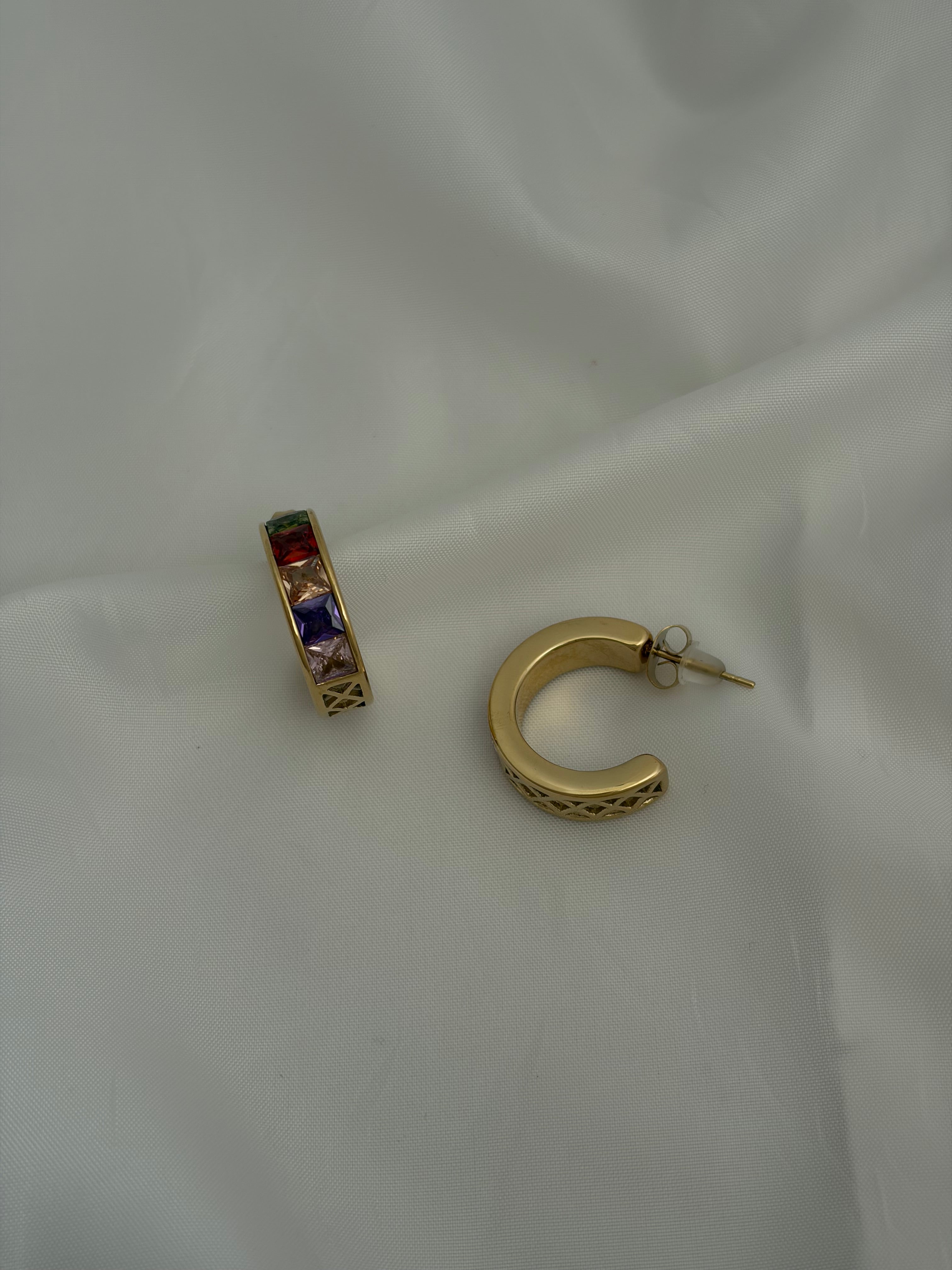 Color earring