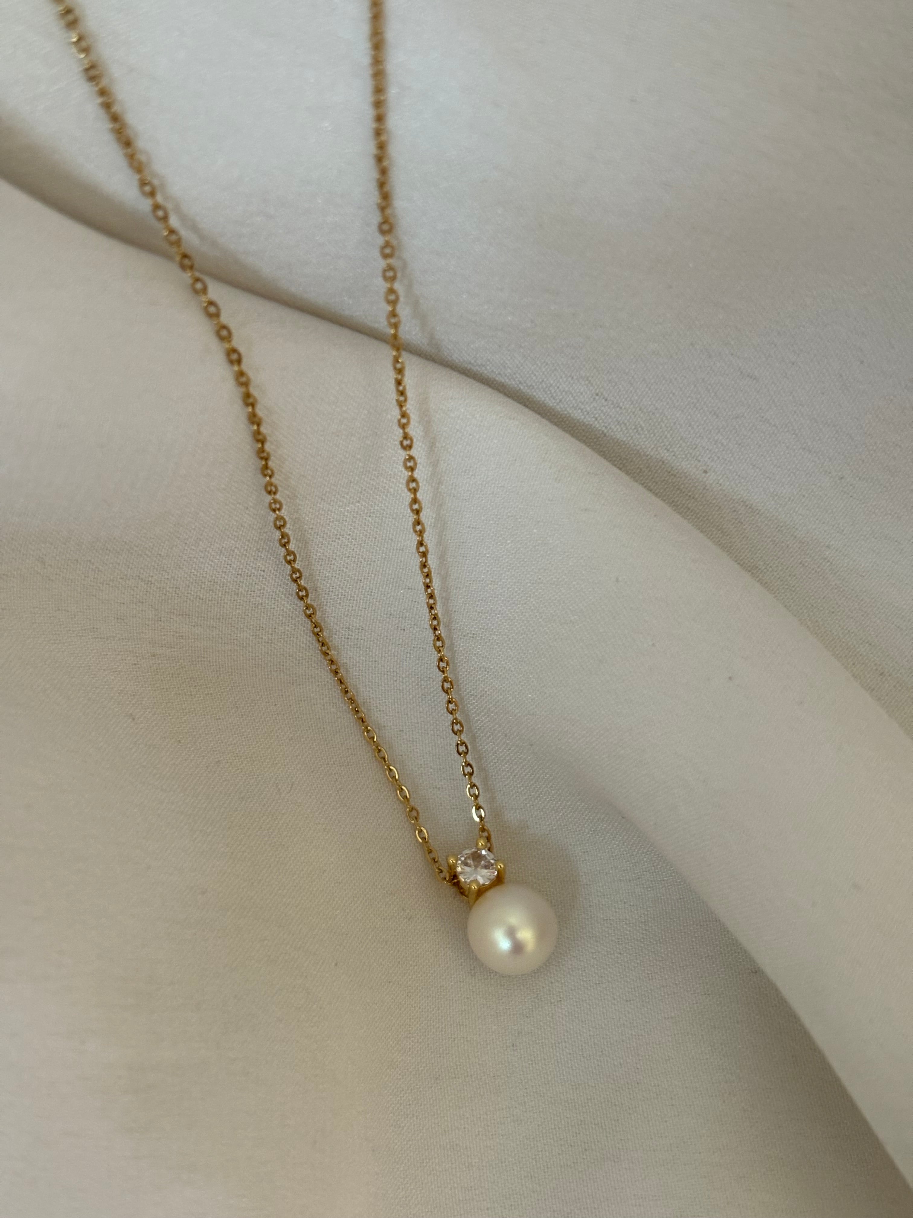 Pearl stone necklace