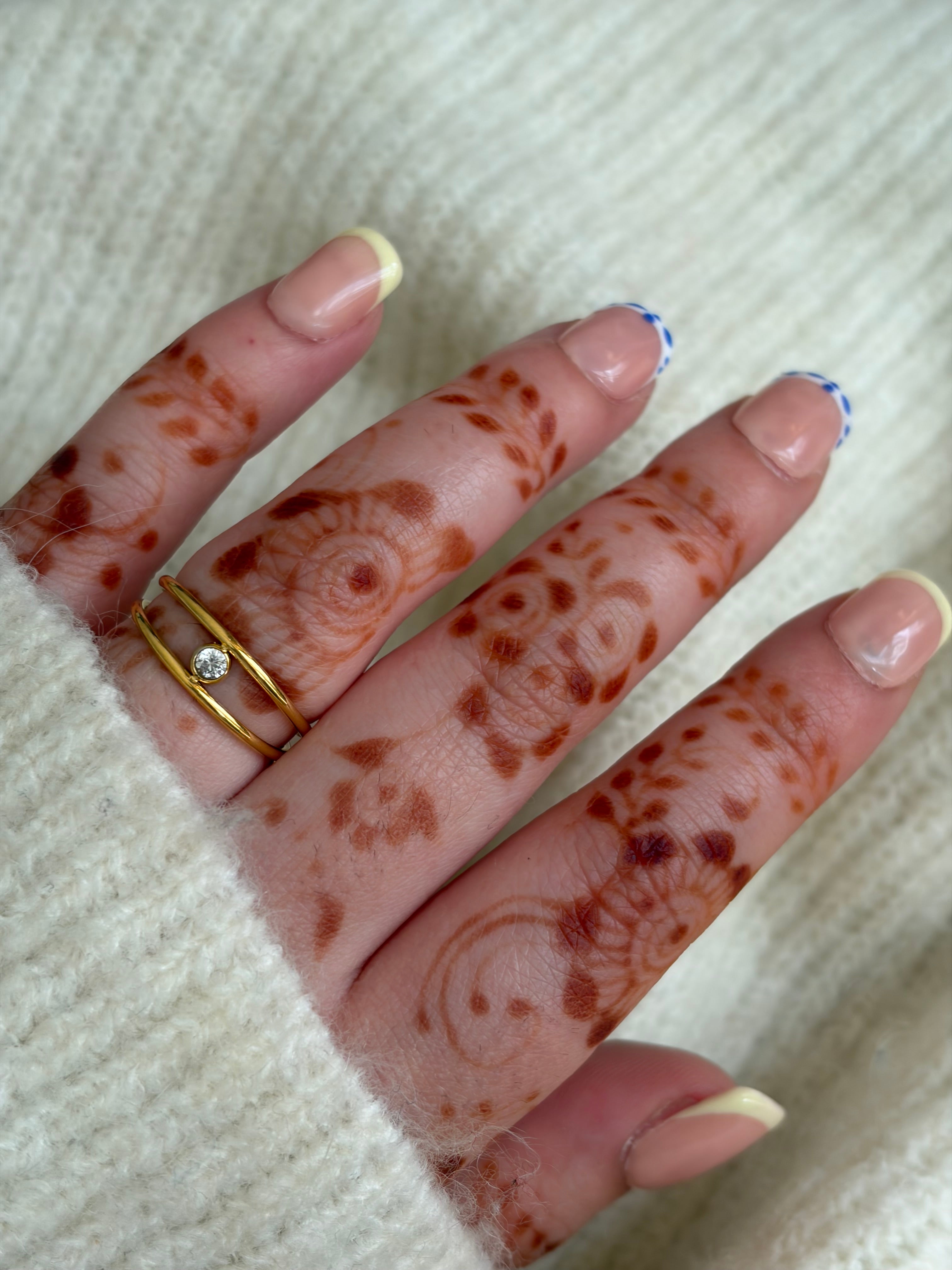 Dainty ring