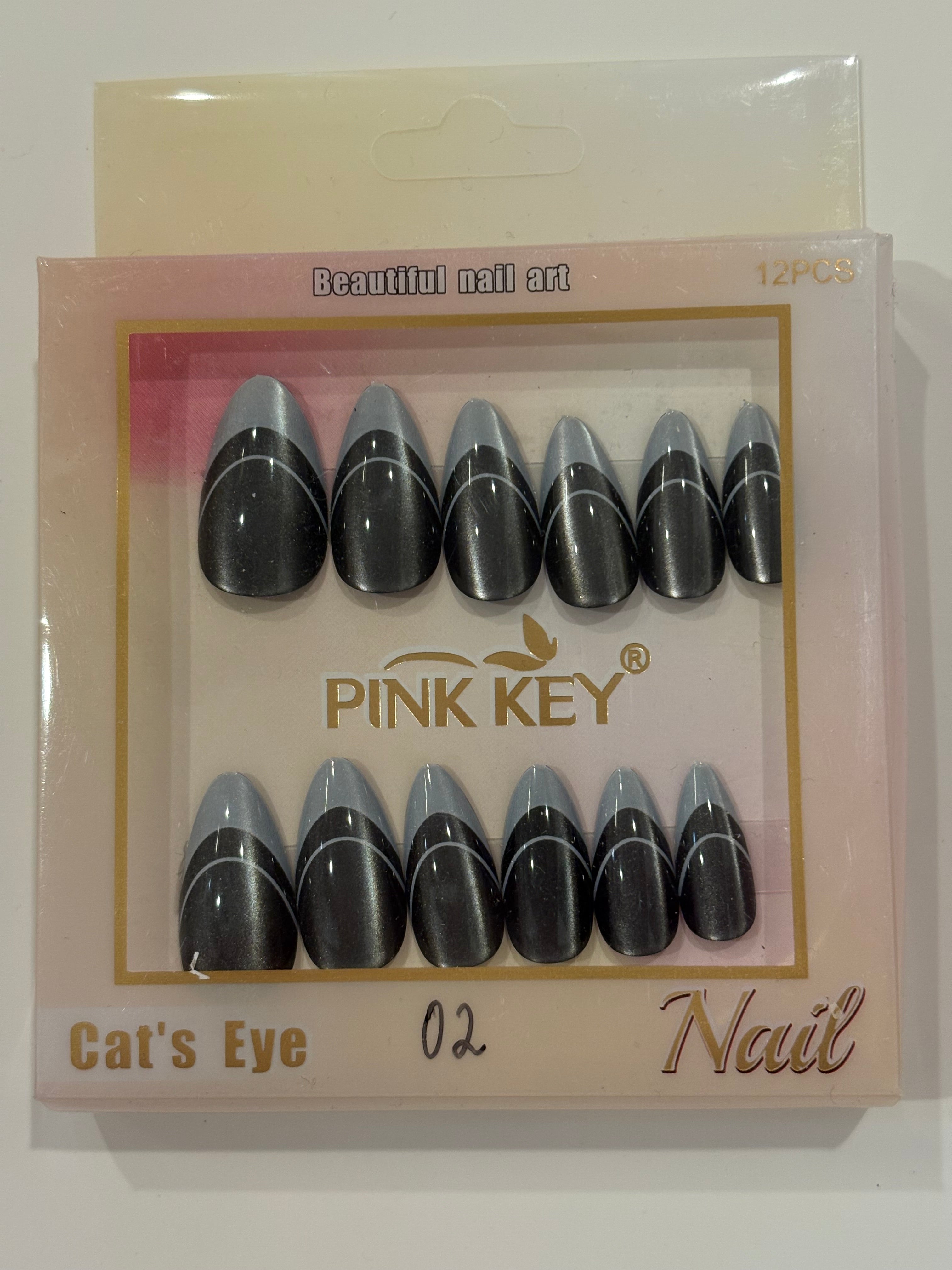 Frenchtip cateye nails