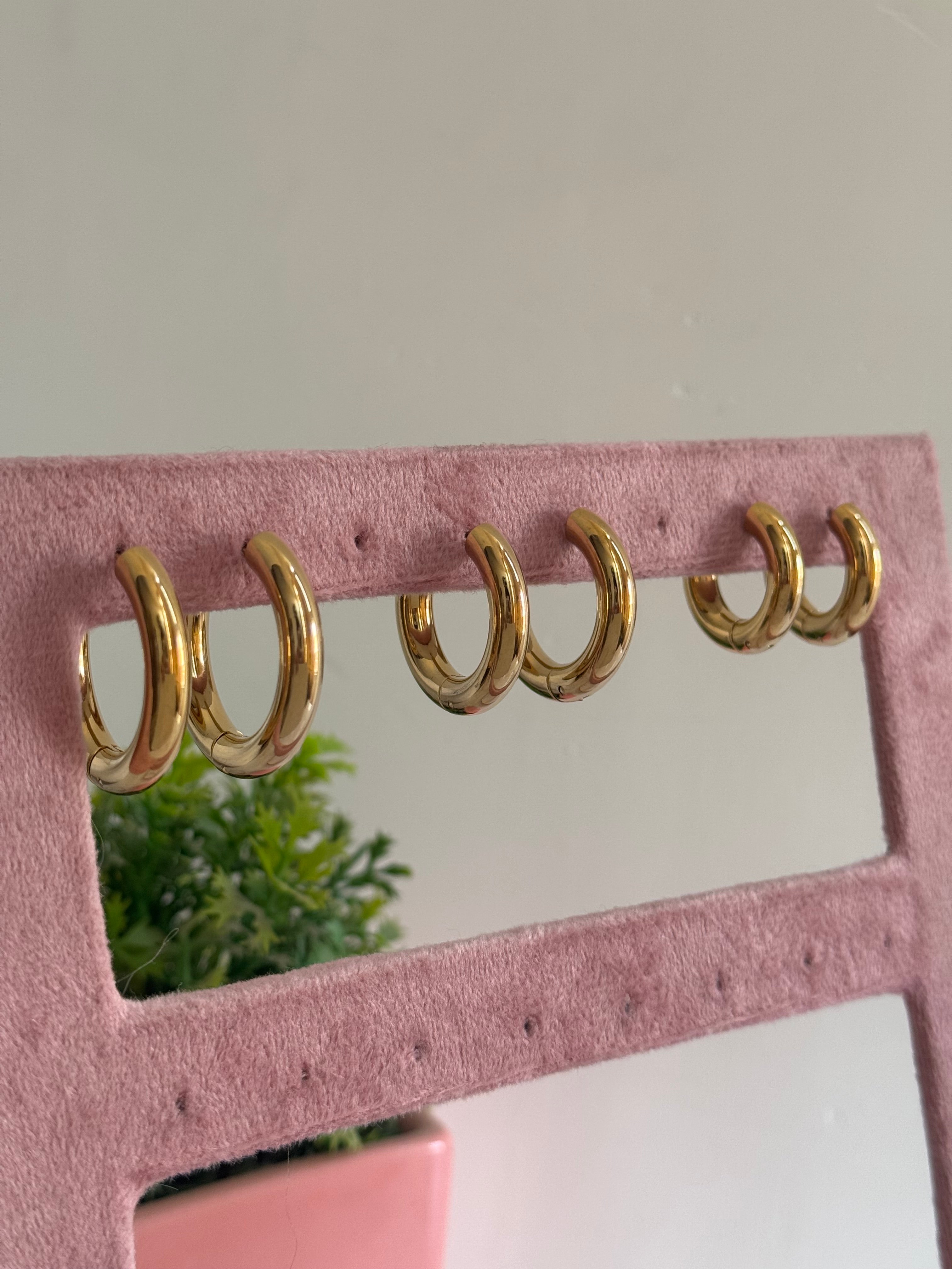 Selene hoops