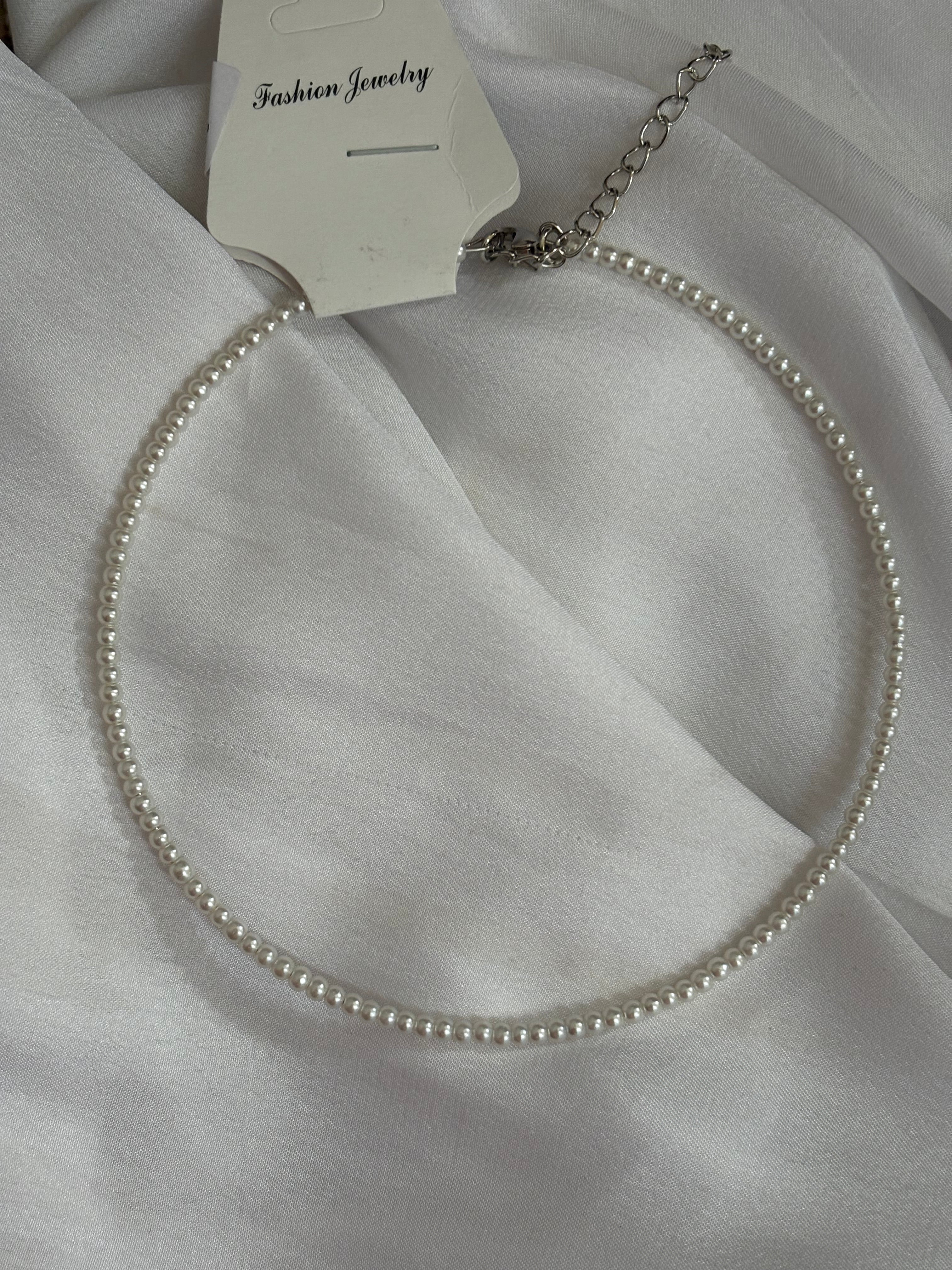 Minimal Pearl choker