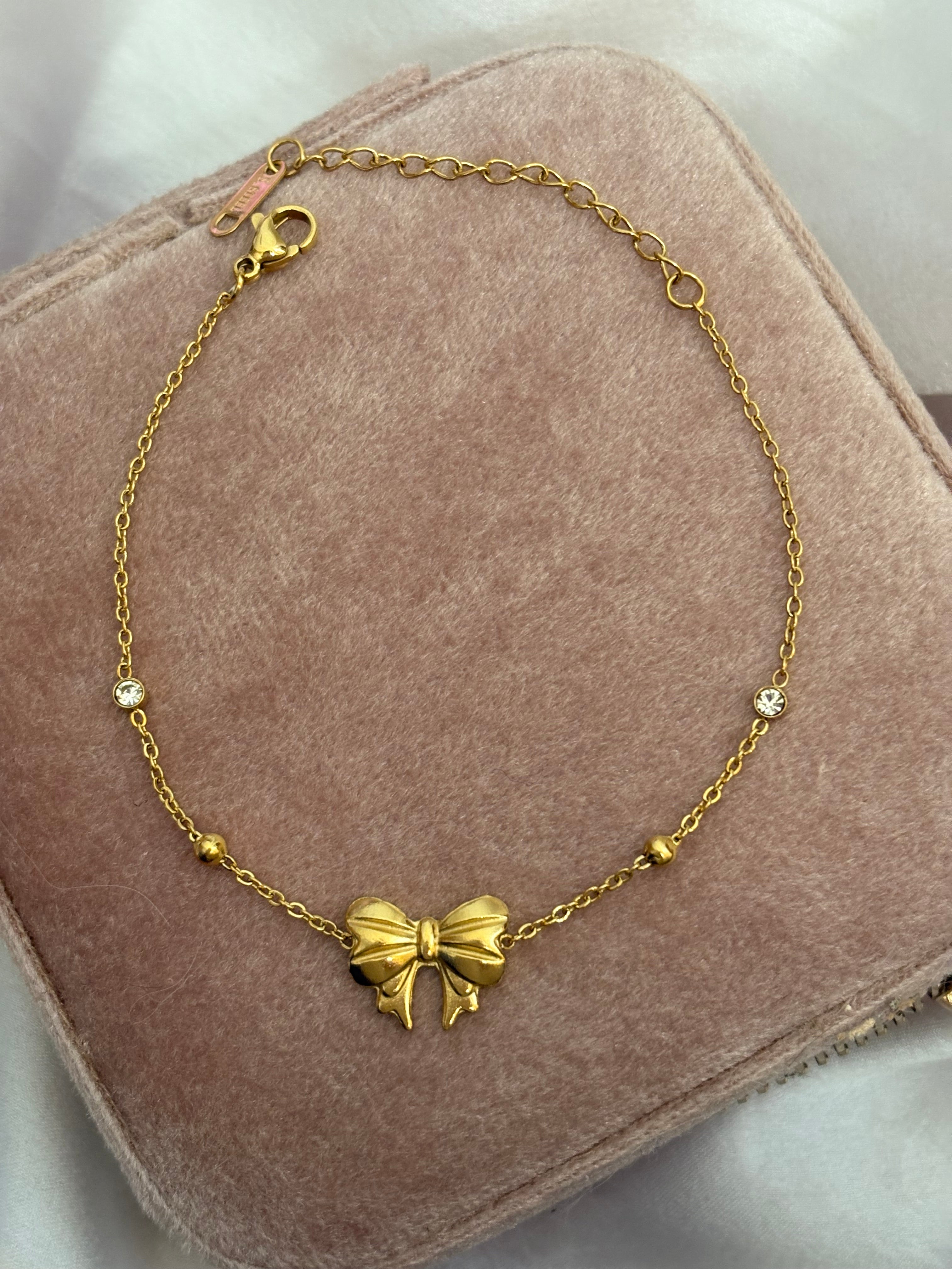 Bow bracelet