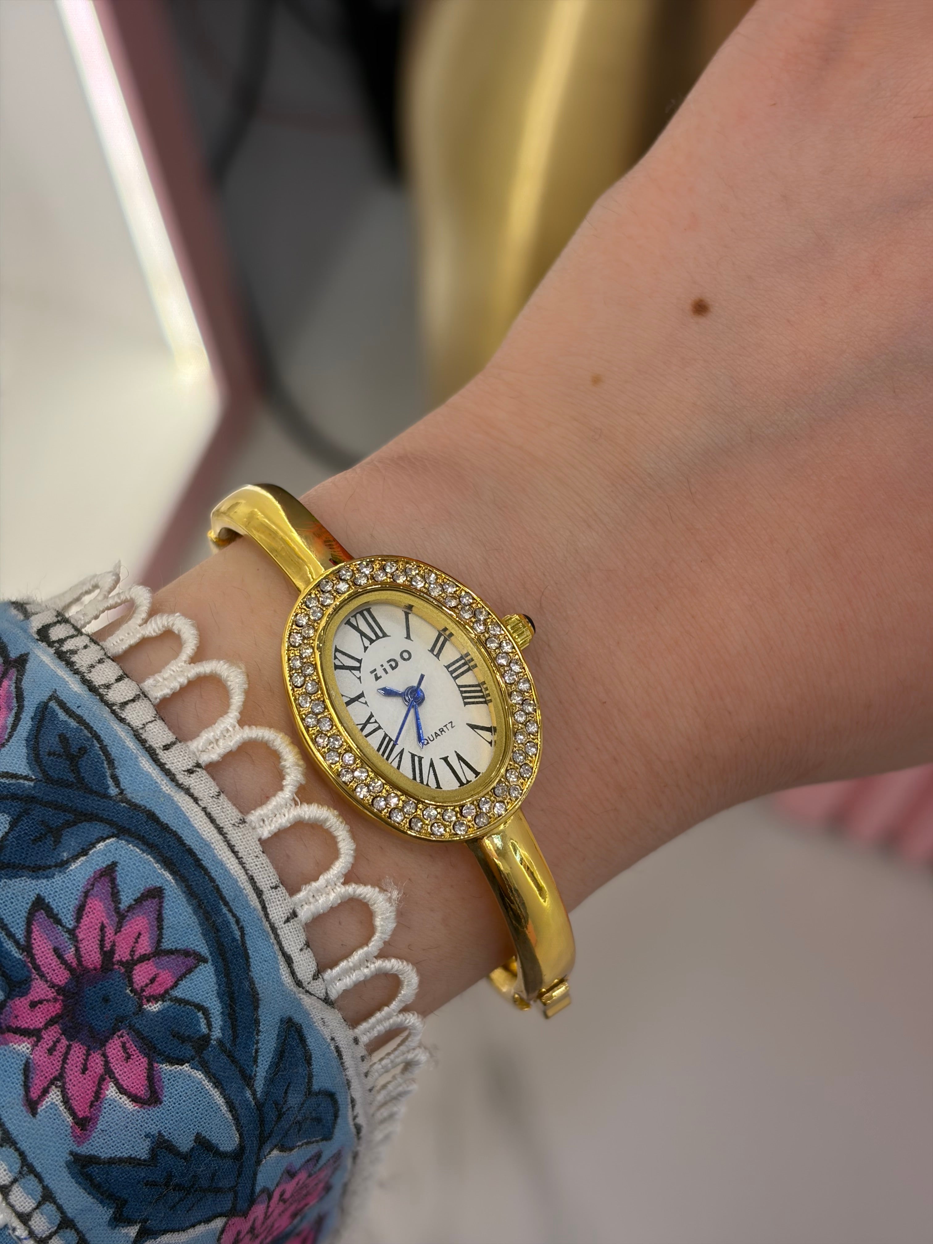 Old money studded watch
