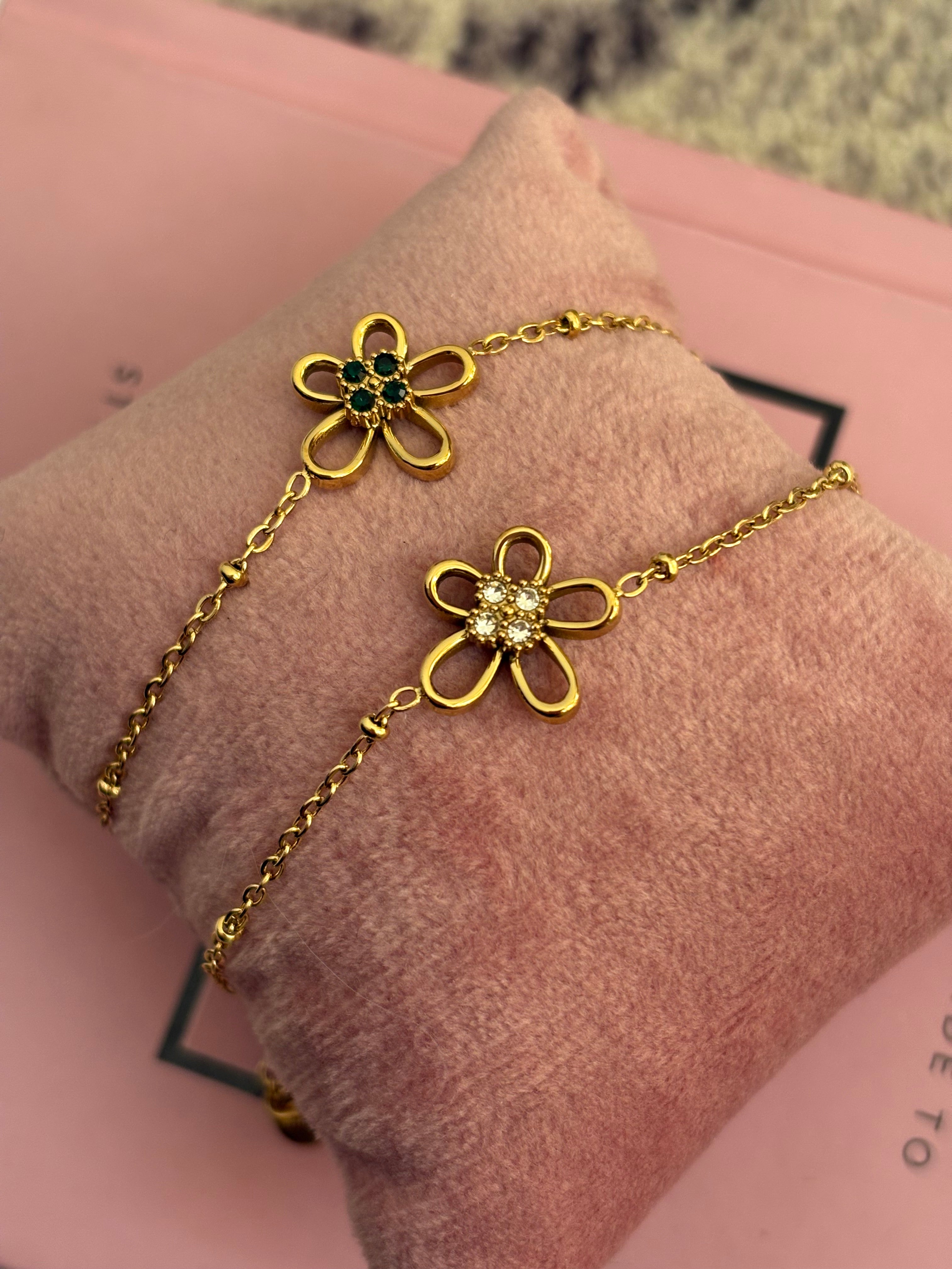 Flower bracelet