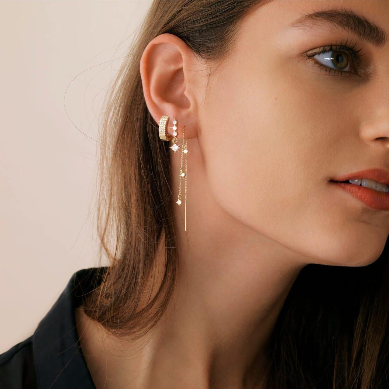 Dainty earset