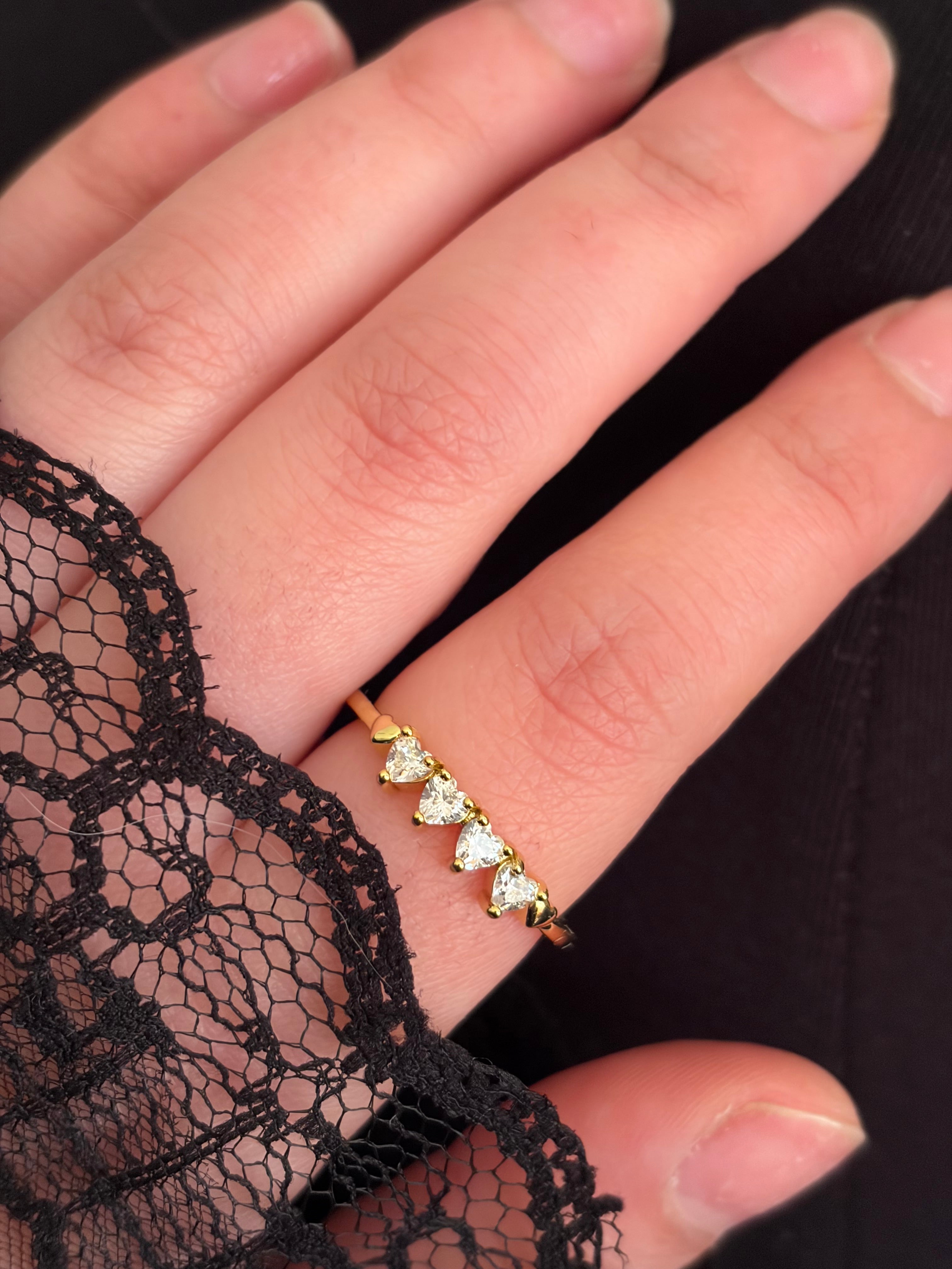 Hearts ring