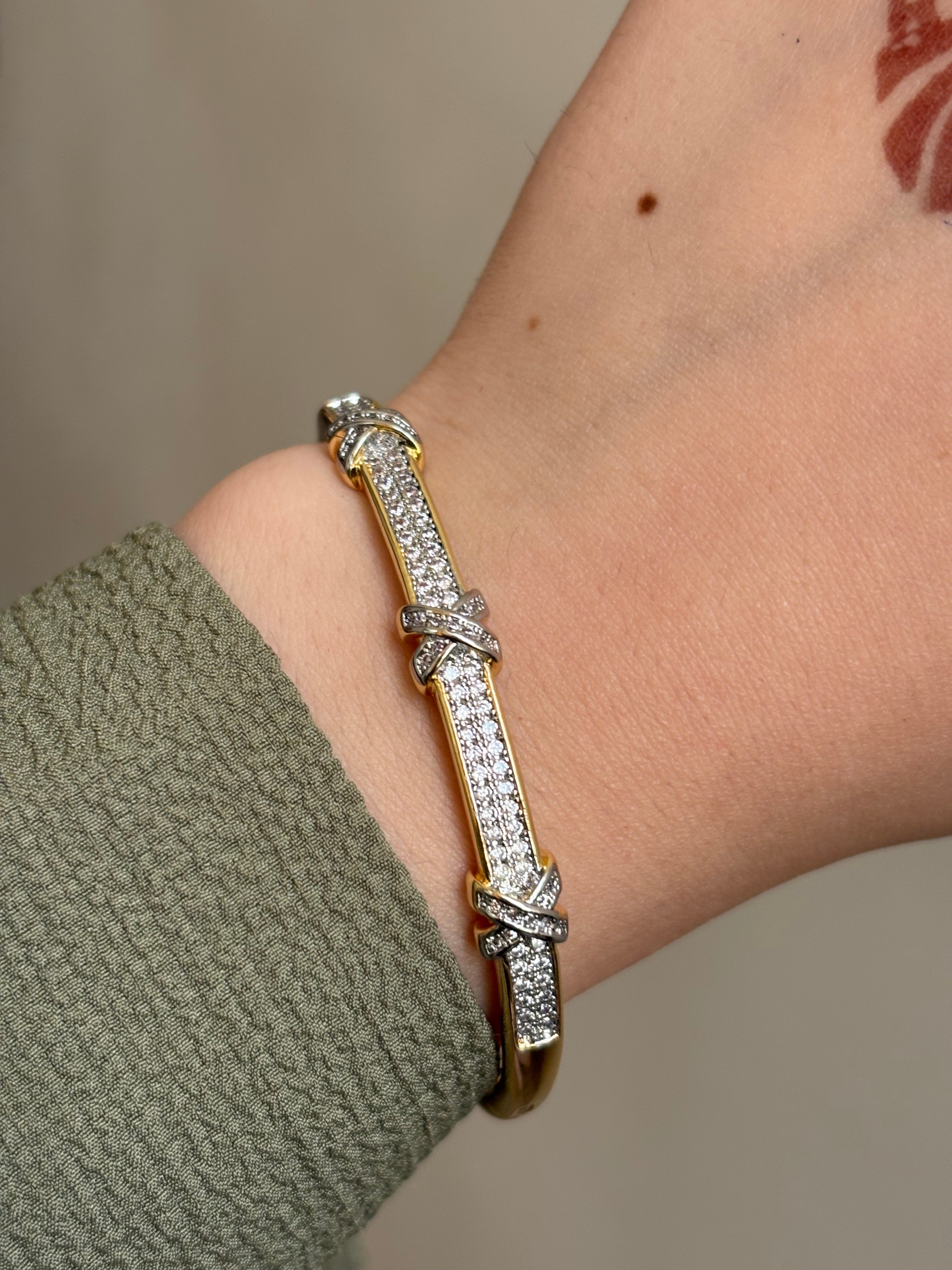 Cross luxe bracelet