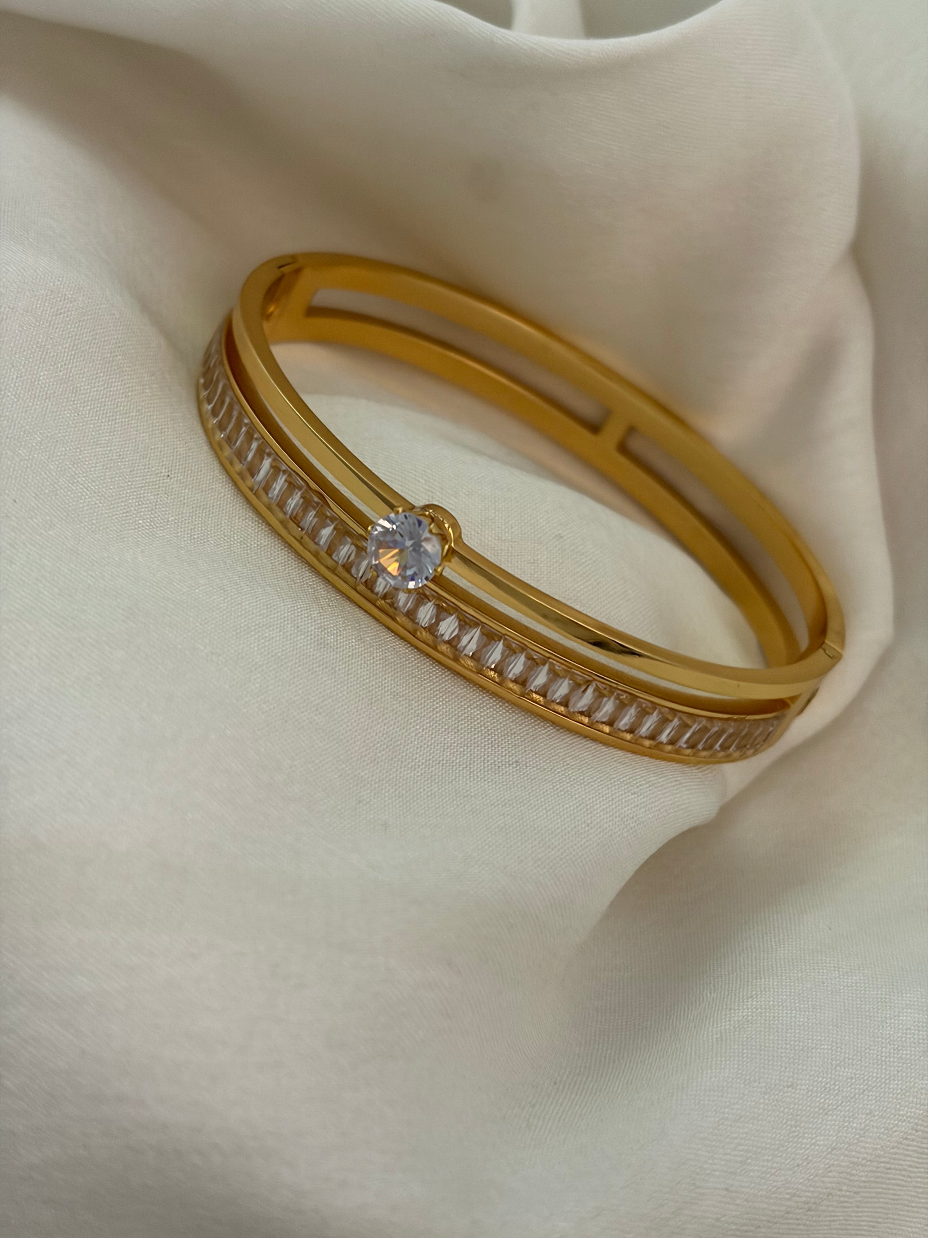Touch bracelet