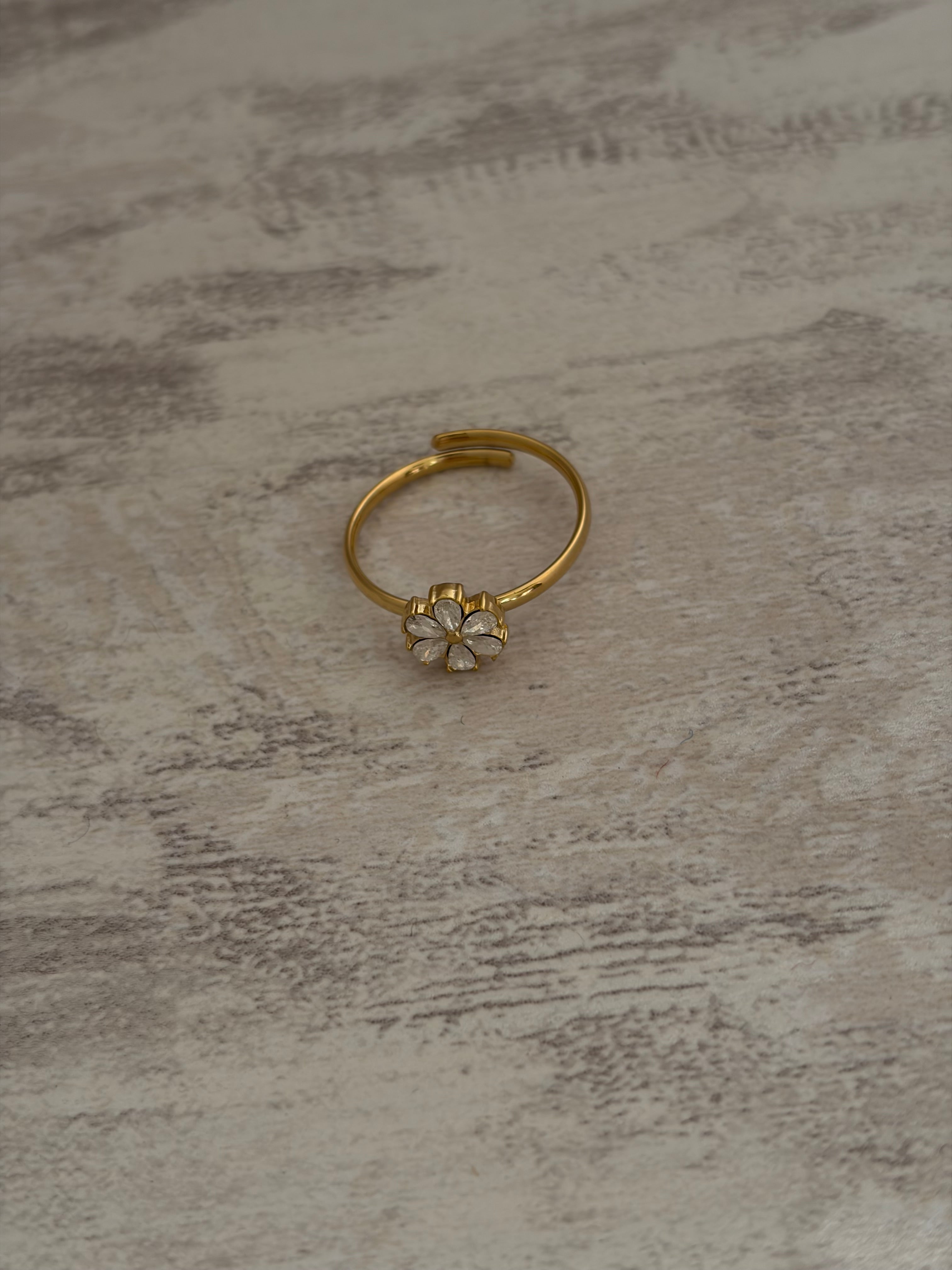 Daisy ring