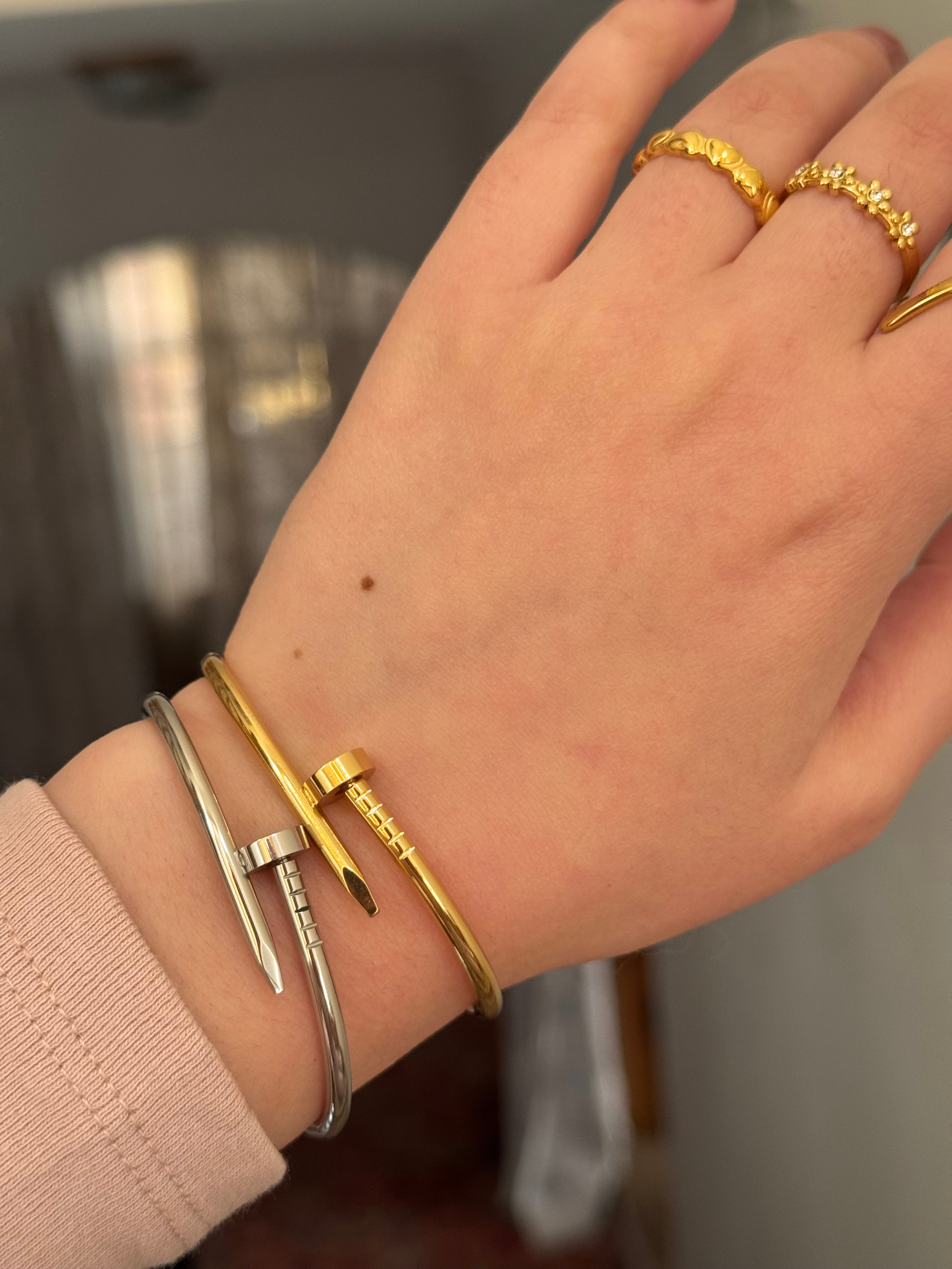 Nail bracelet (baby size)