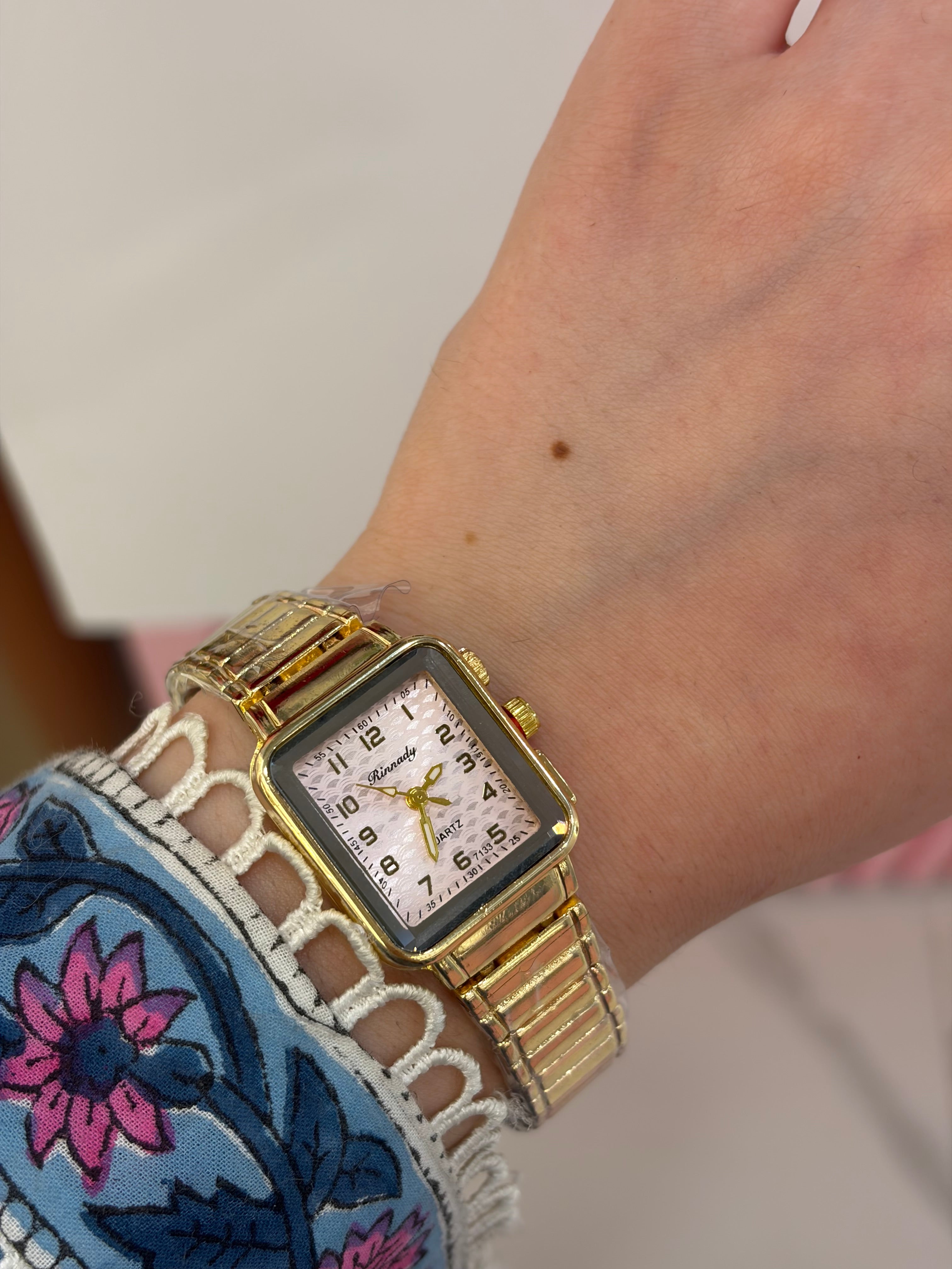 IT girl watch