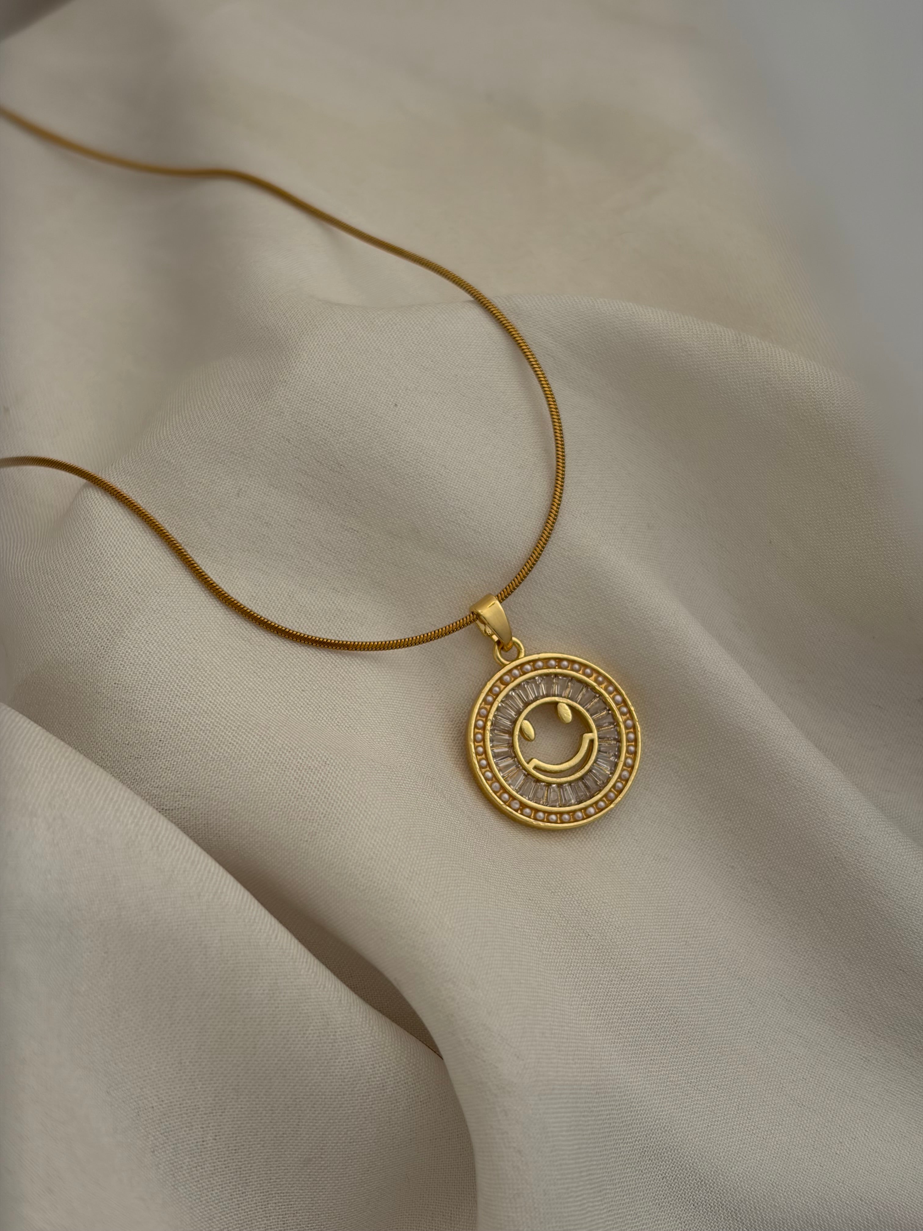 Smile necklace