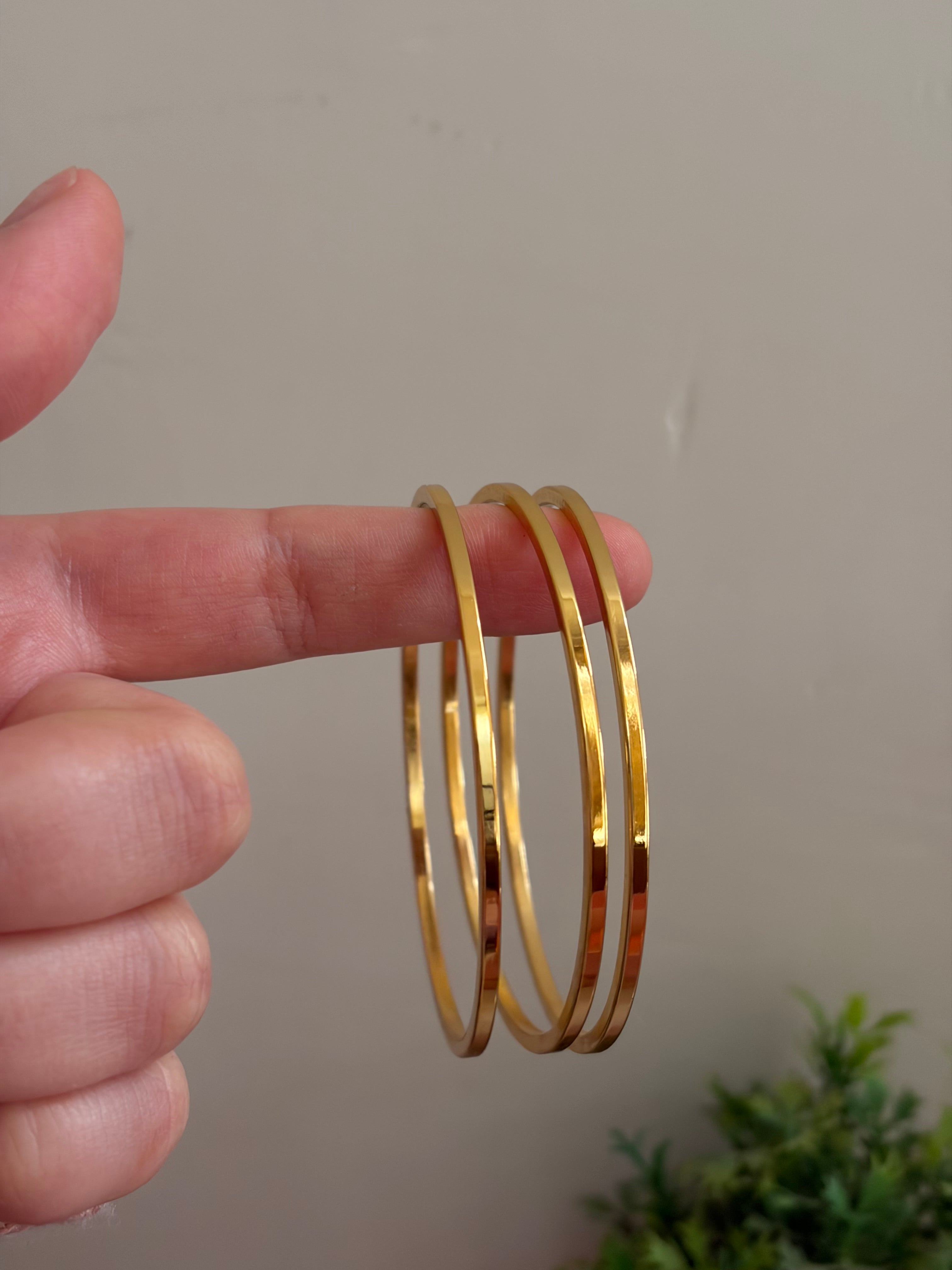 Simple bangles