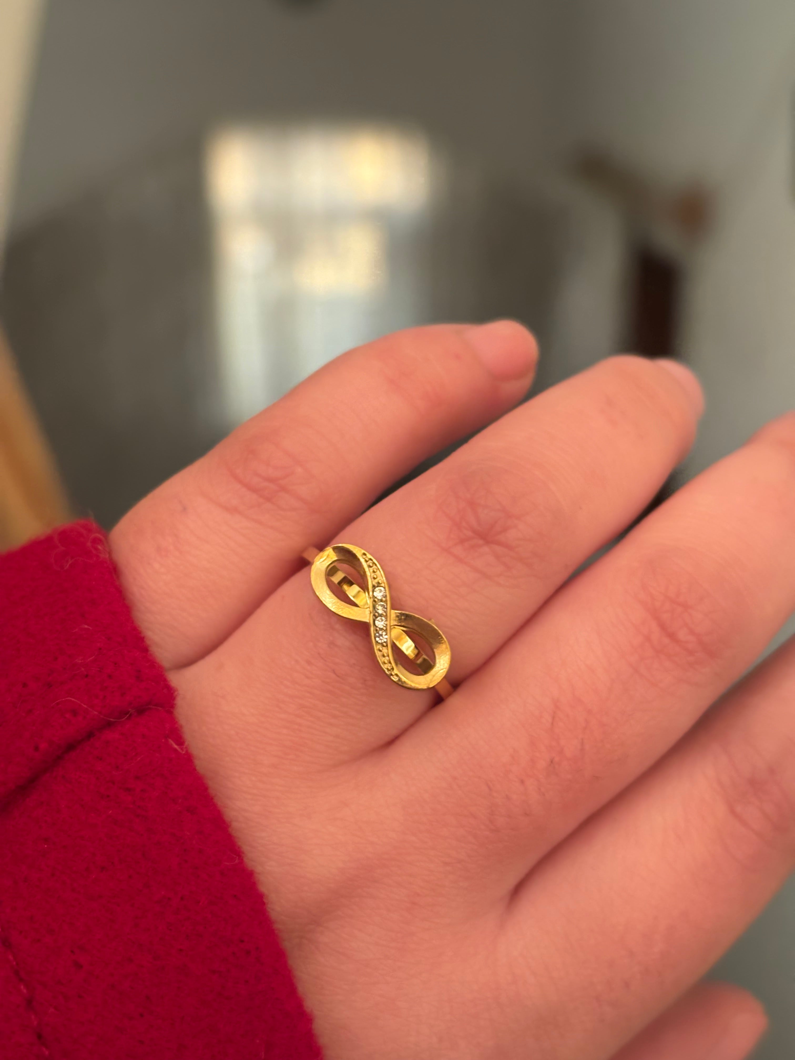 Infinity ring