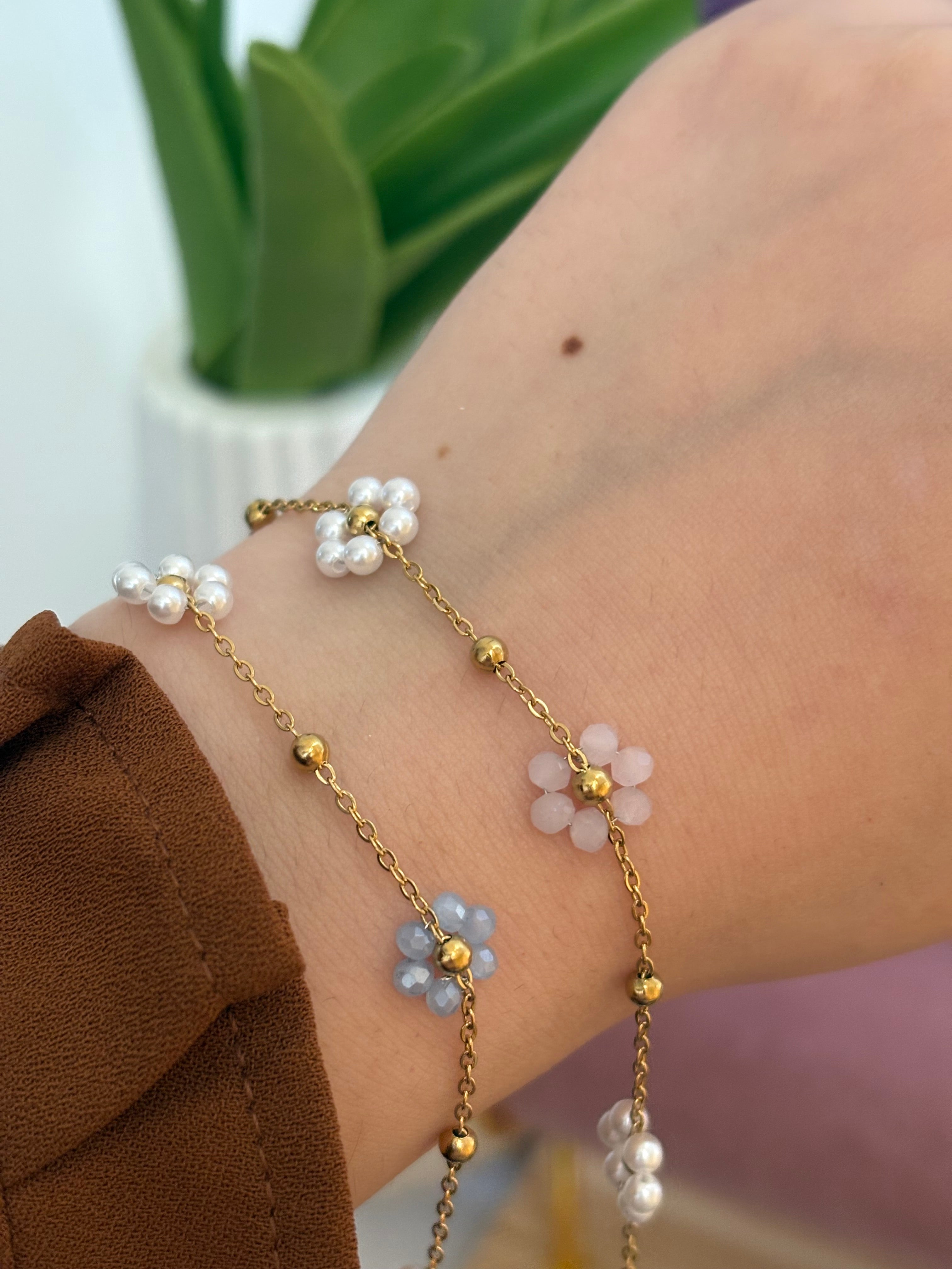 Pastel daisy bracelet
