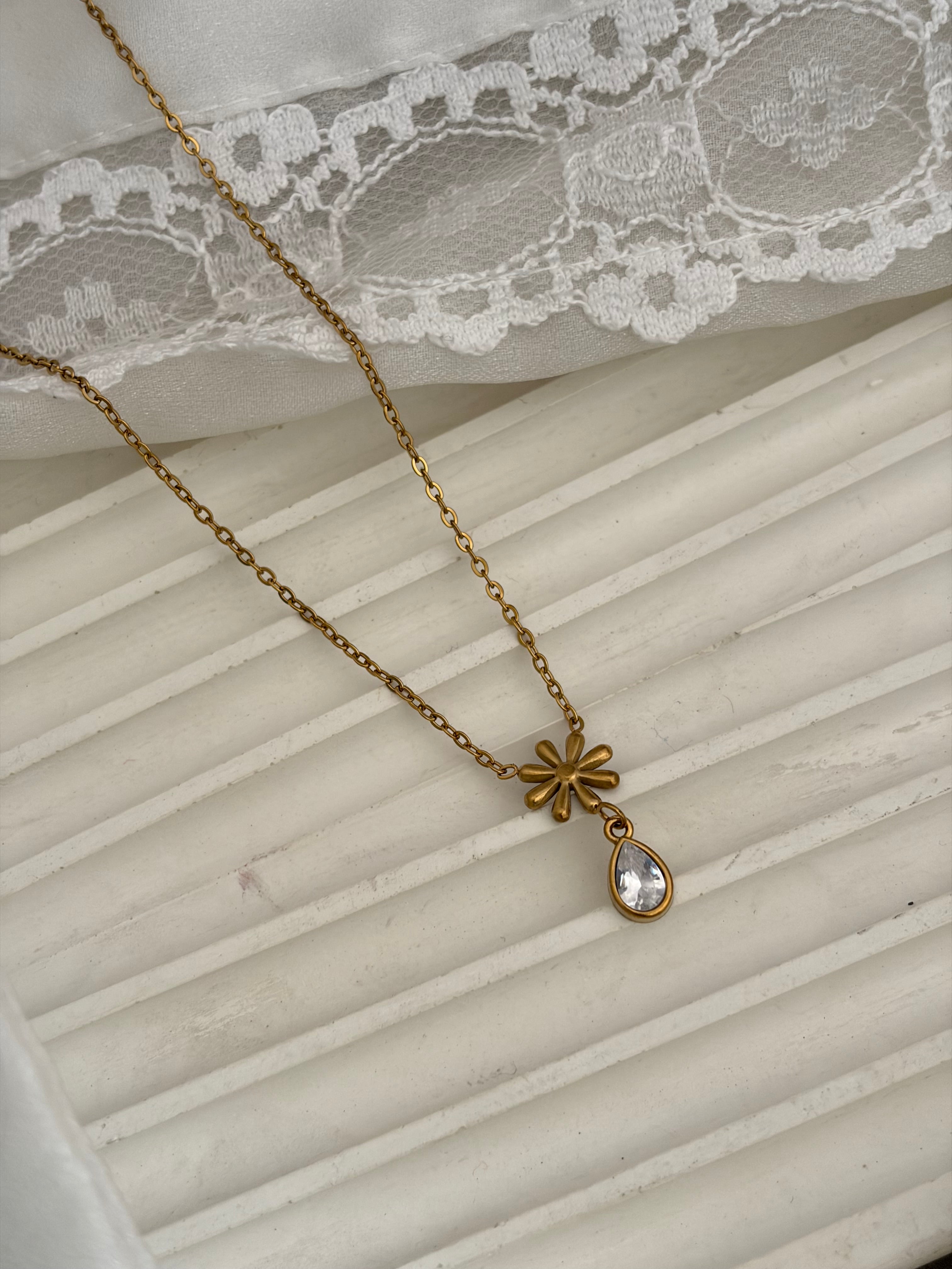 Flower necklace