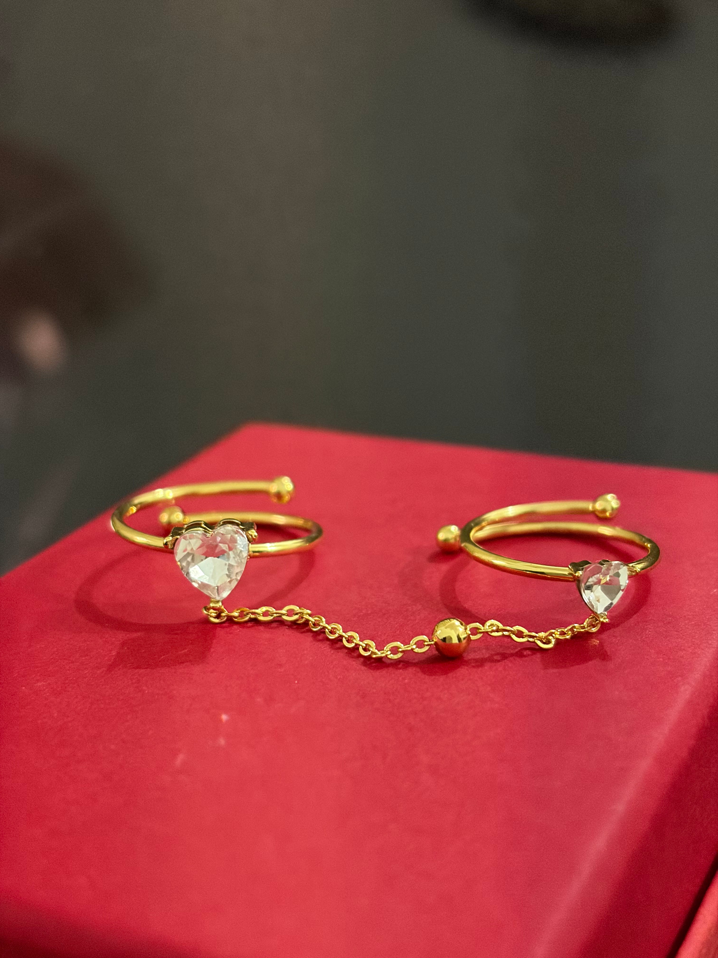 Heart chain ring
