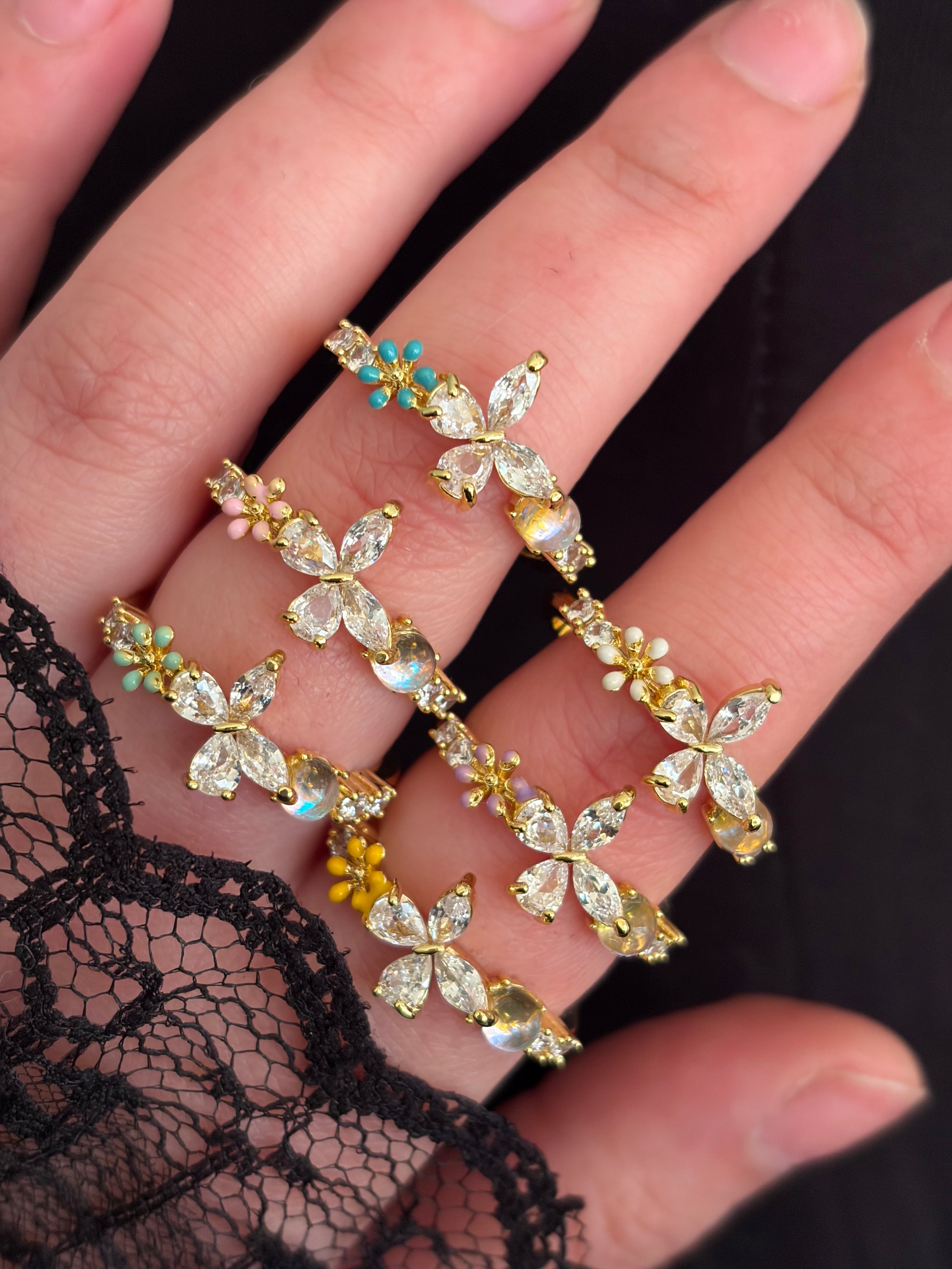 Crystal ring