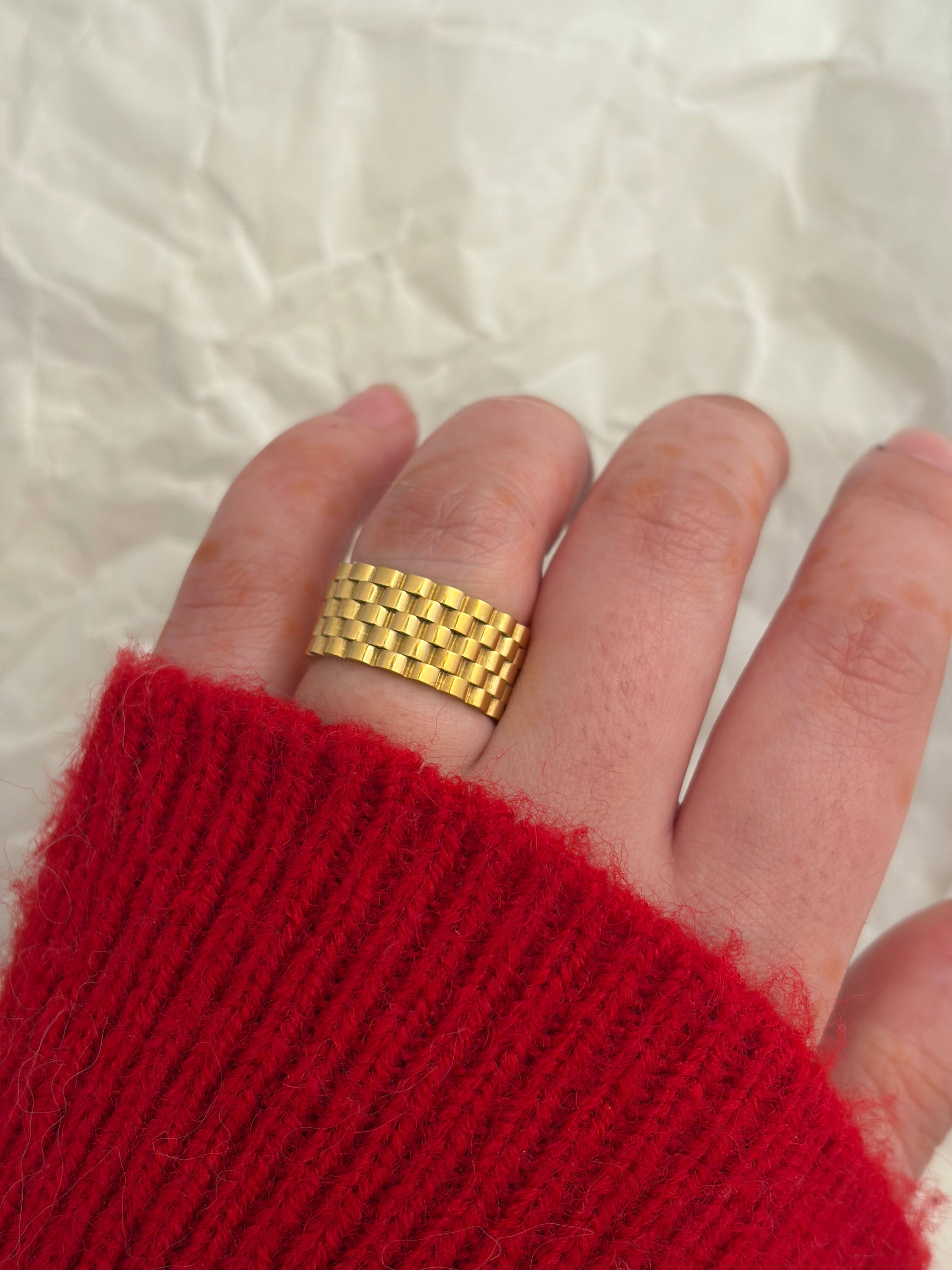 Twist double ring