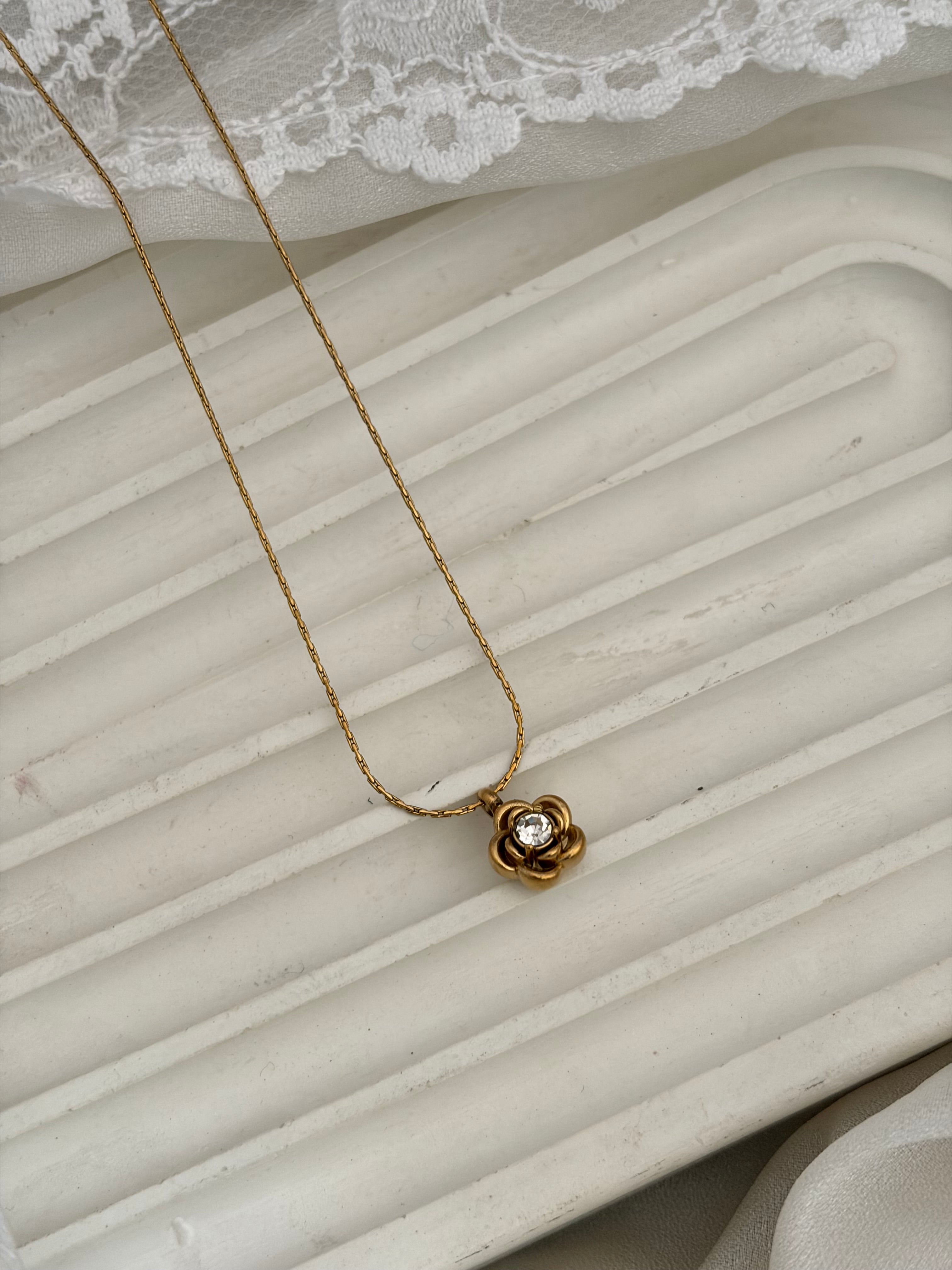 Rose necklace
