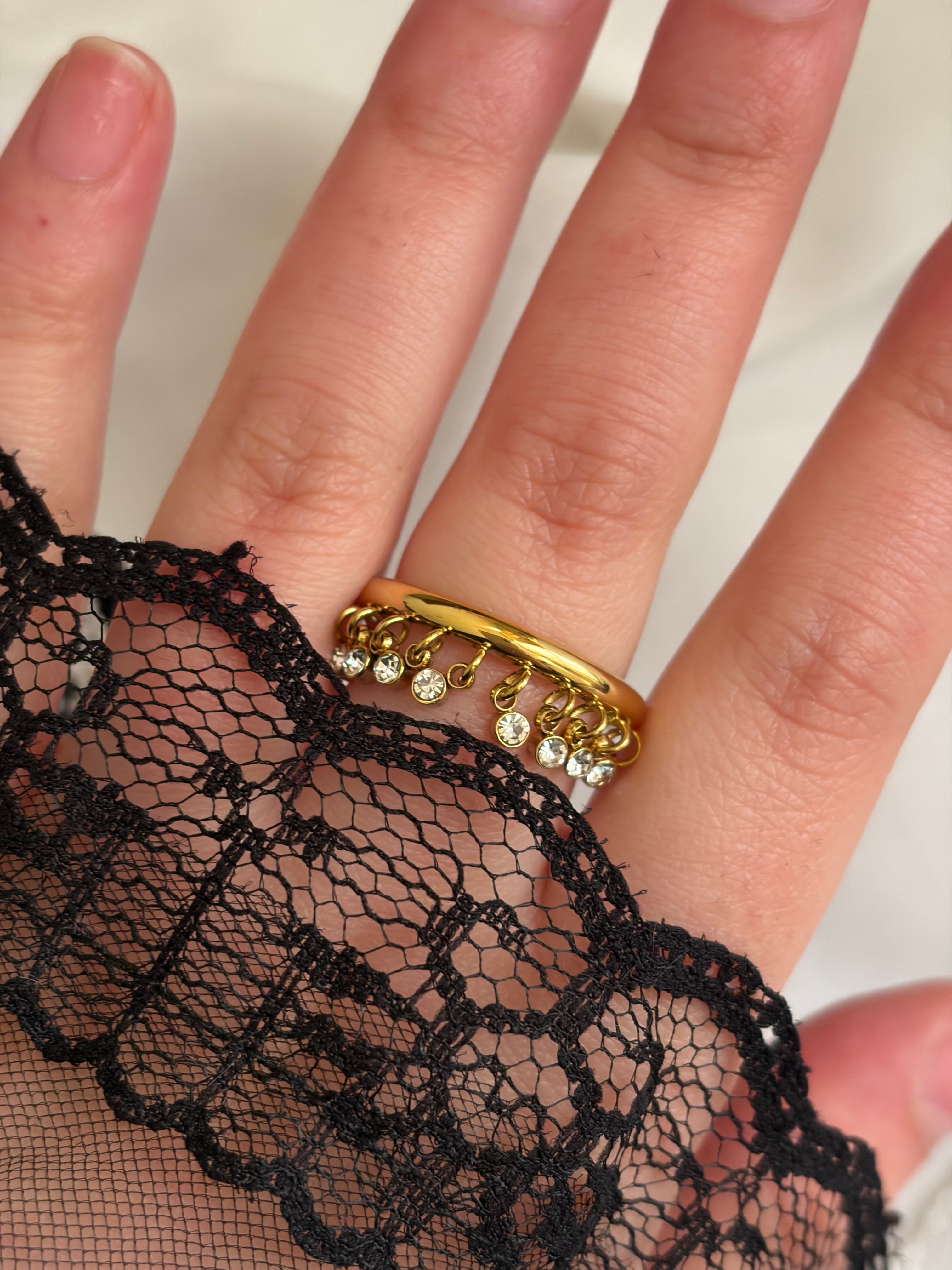 Dangling ring