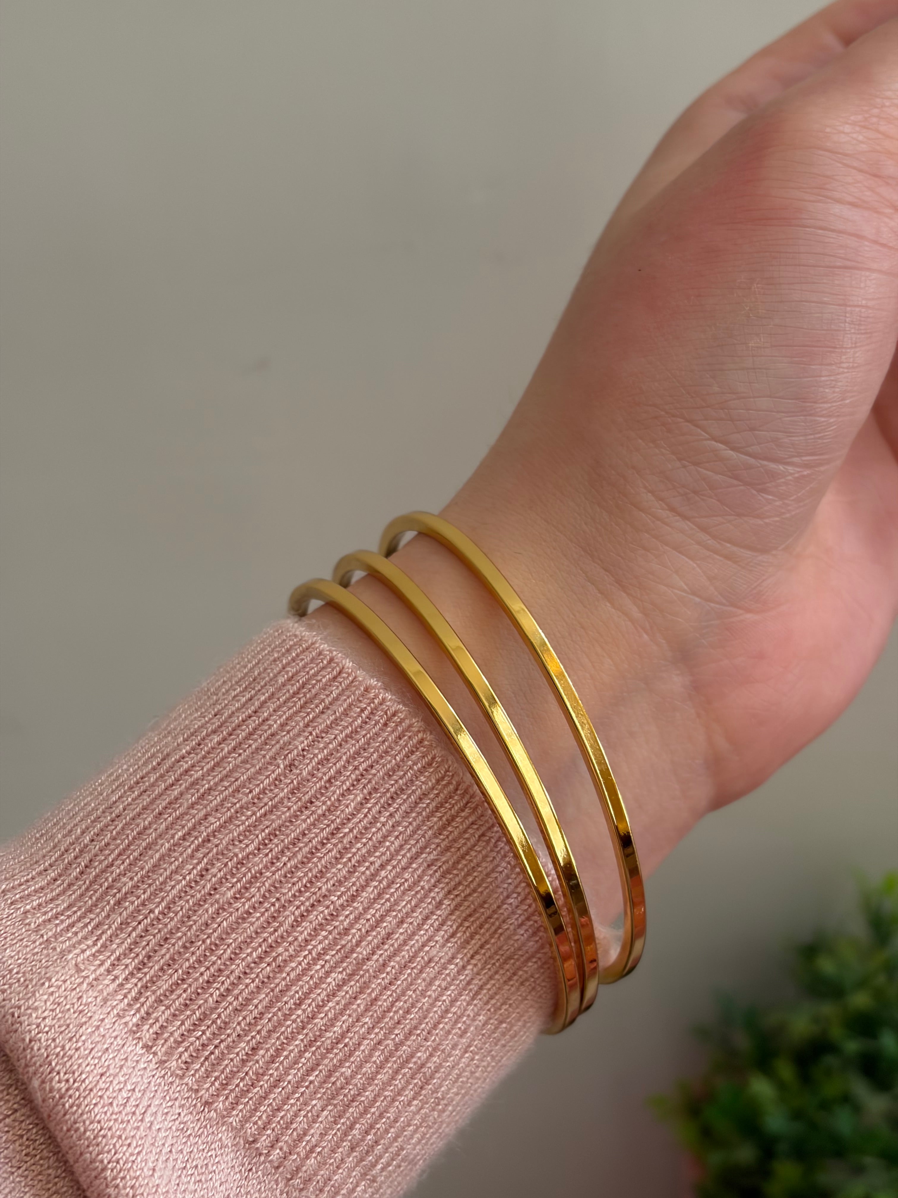 Simple bangles