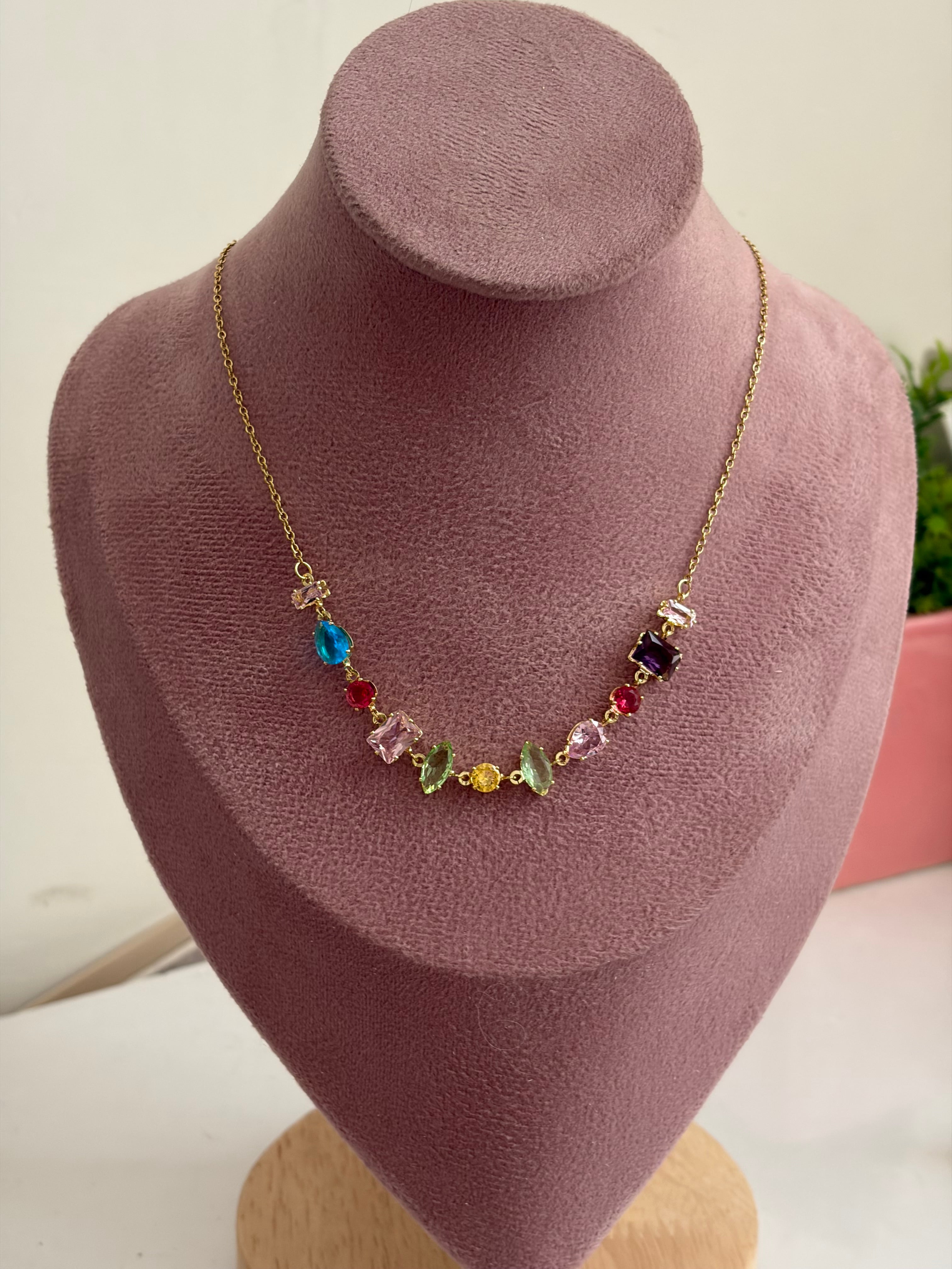 Color necklace