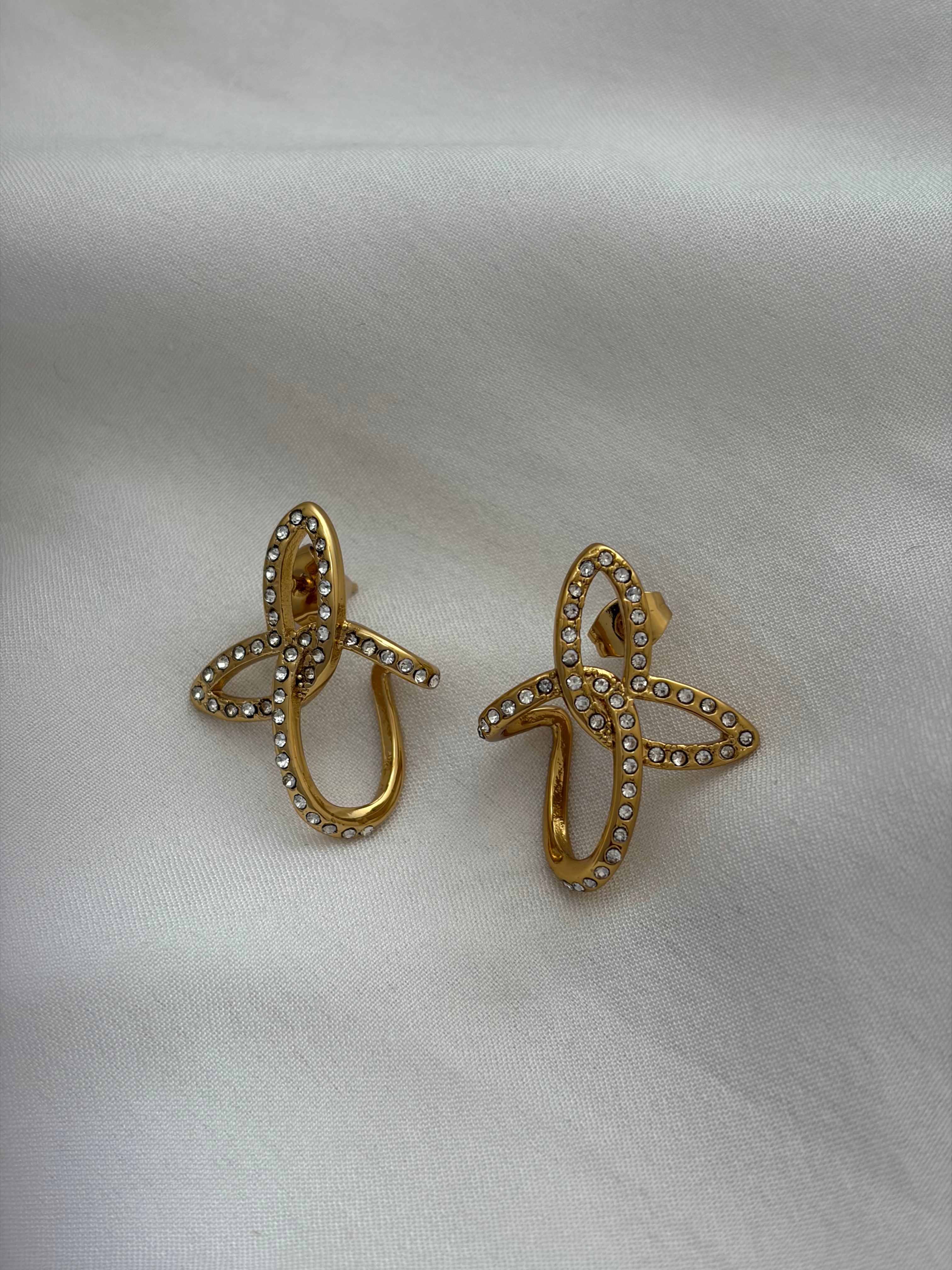 Statement earring