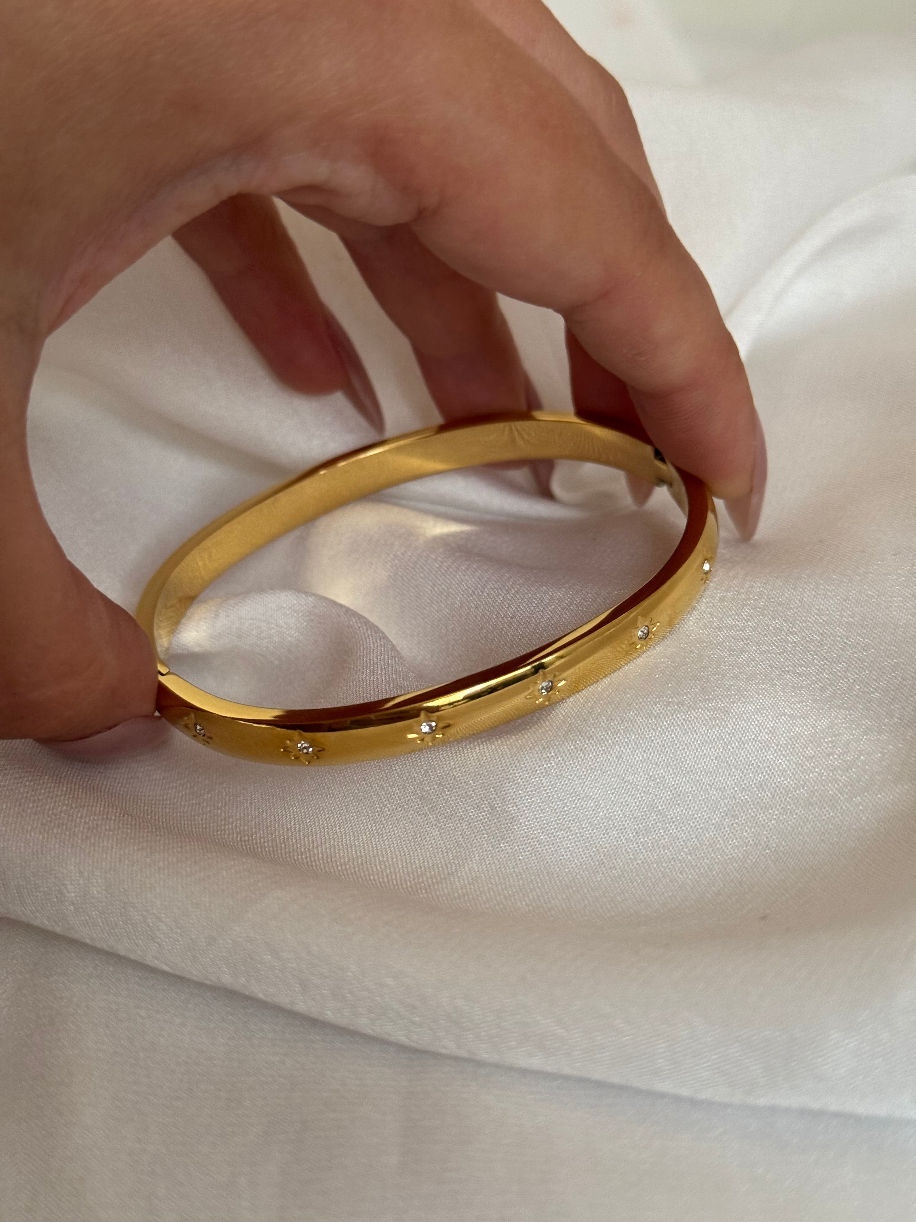 Spark bracelet